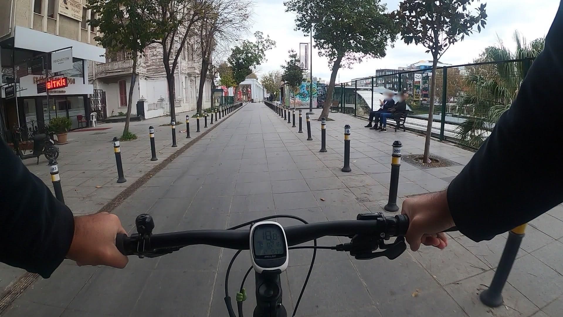 Street view near Lush Hotel, Bahçelievler — © Eray_ozturk (CC BY-SA · Mapillary)