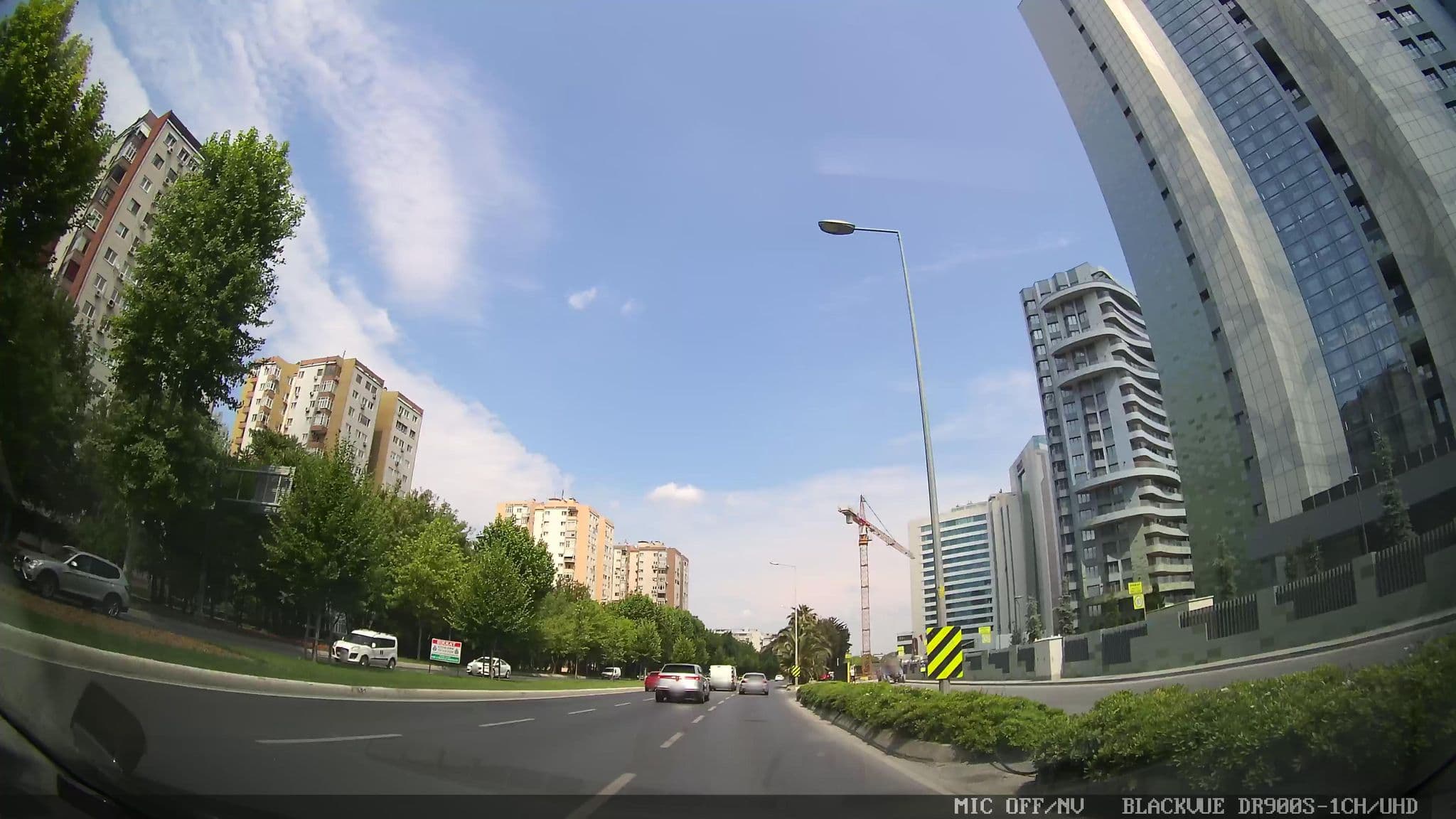 Street view near Atakoy 5.Kisim A9, Bahçelievler — © azadezey (CC BY-SA · Mapillary)