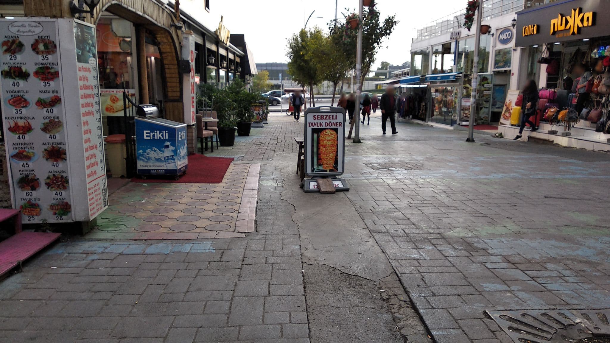 Street view near Holiday Business Suit Otel, Zeytinburnu — © boracasli (CC BY-SA · Mapillary)