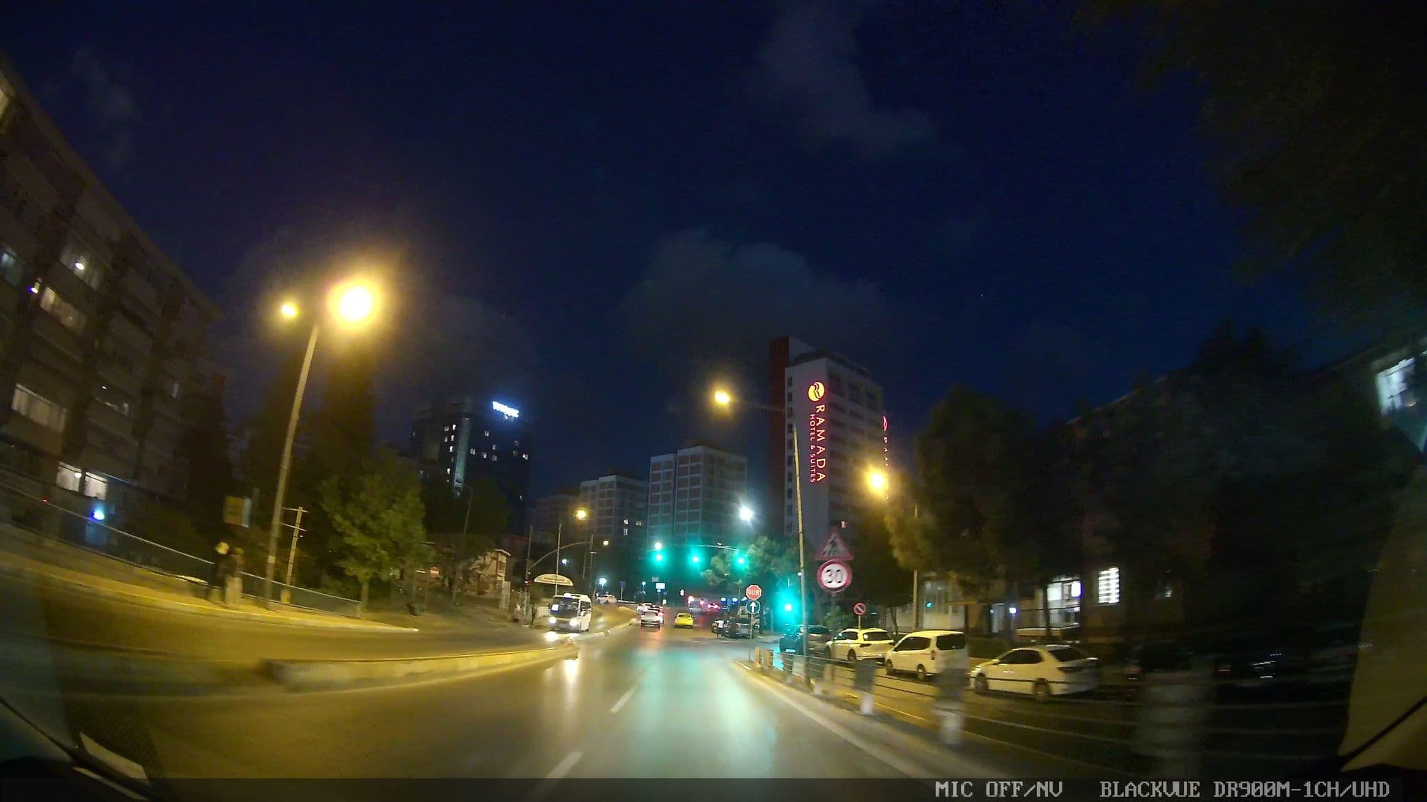 Street view near Tezelman's, Bahçelievler — © asturksever (CC BY-SA · Mapillary)