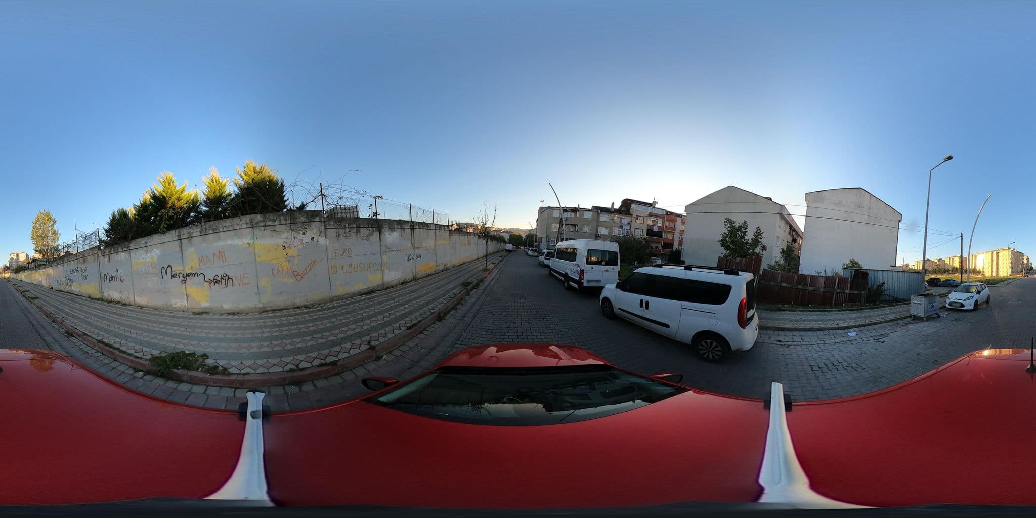 Street view near Roma Milton Hotel, Sultangazi — © ademturkmen (CC BY-SA · Mapillary)
