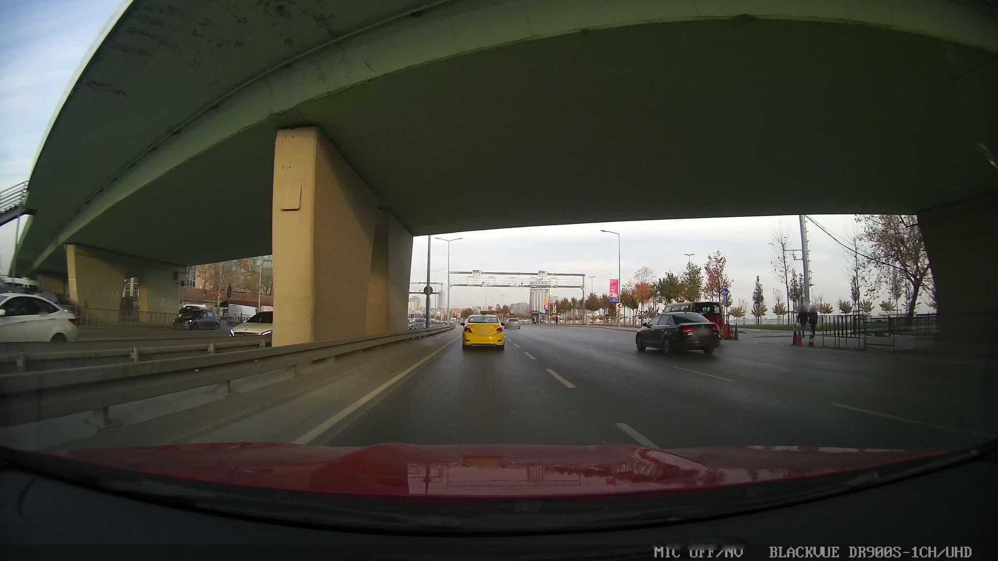 Street view near barcela saray  hotel 101 nolu oda, Zeytinburnu — © yturkmenoglu (CC BY-SA · Mapillary)
