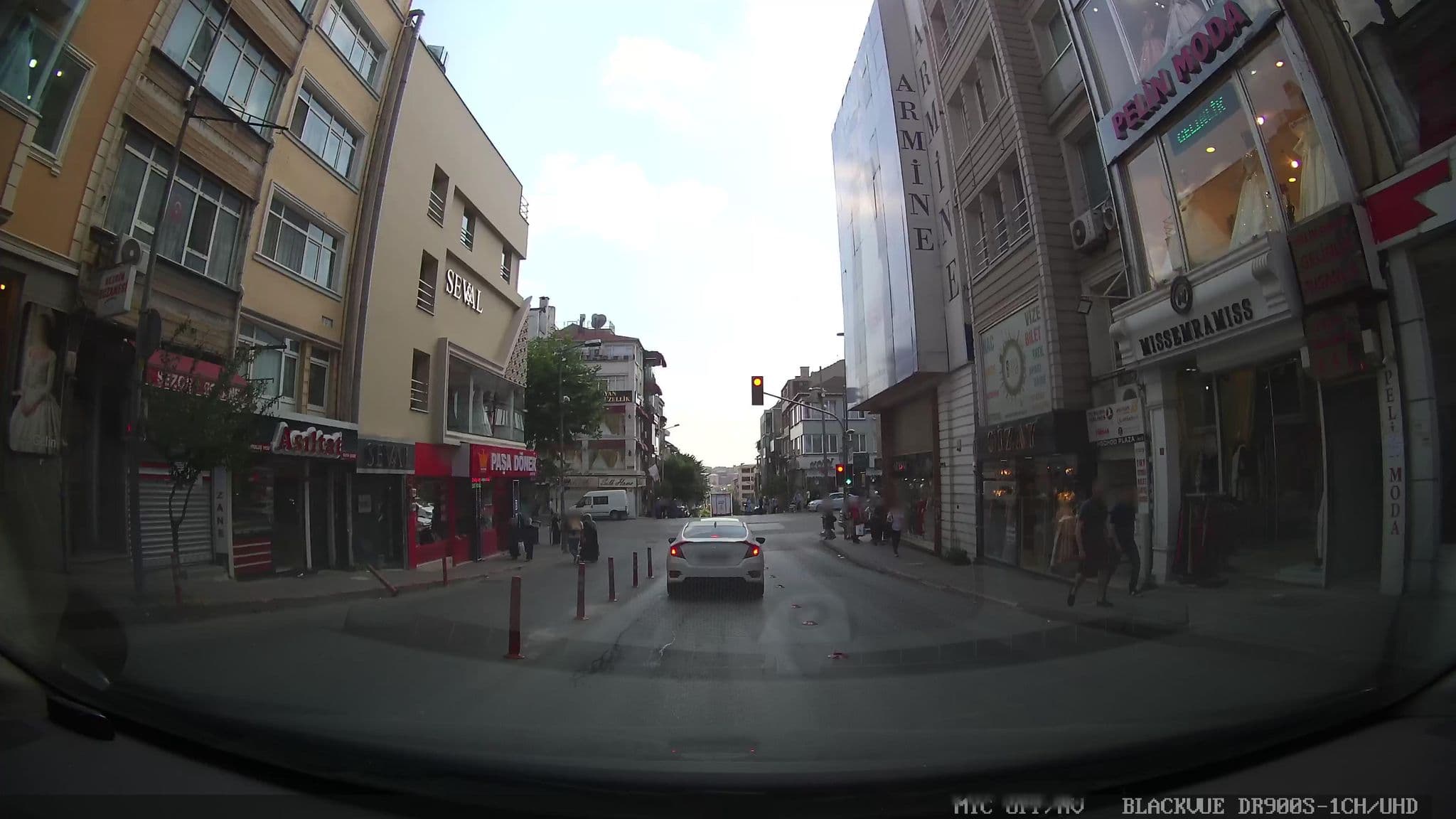 Street view near Hodhod Travel Turizm, Fatih — © asturksever (CC BY-SA · Mapillary)