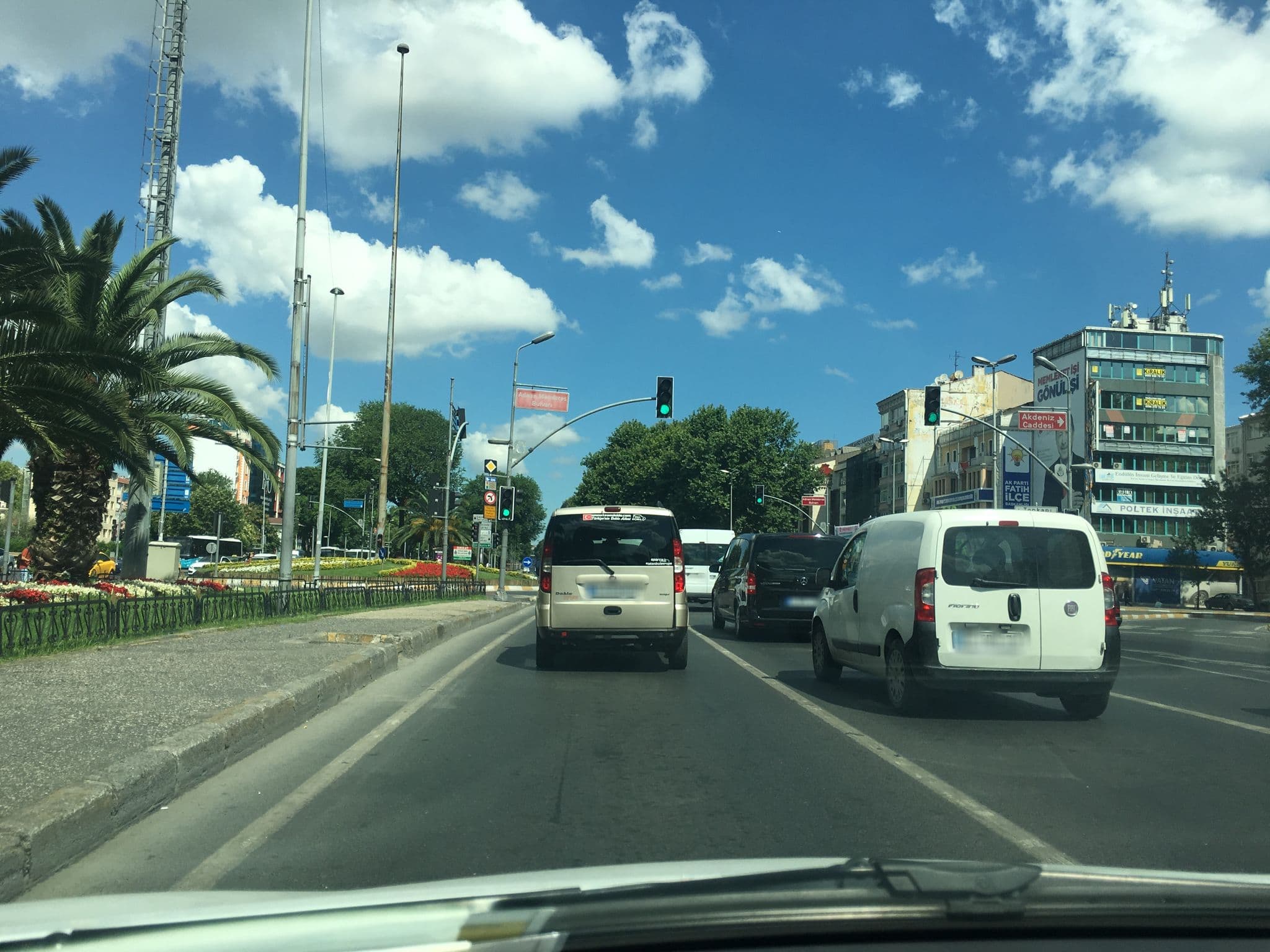 Street view near New Inn Hotel Old Town, Istanbul — © myusufuyan (CC BY-SA · Mapillary)