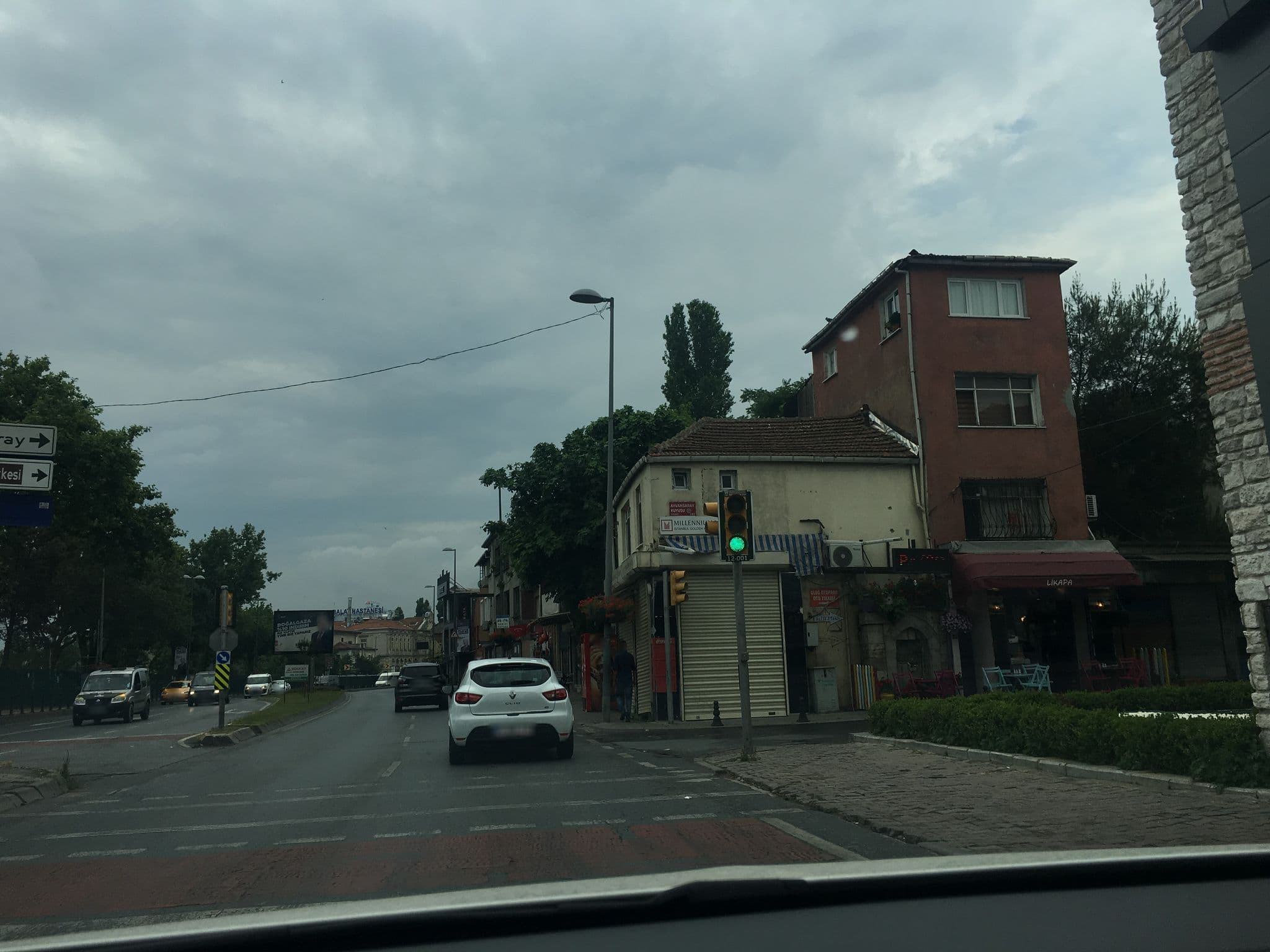 Street view near Millennium Istanbul Golden Horn, Fatih — © 1ferdi (CC BY-SA · Mapillary)