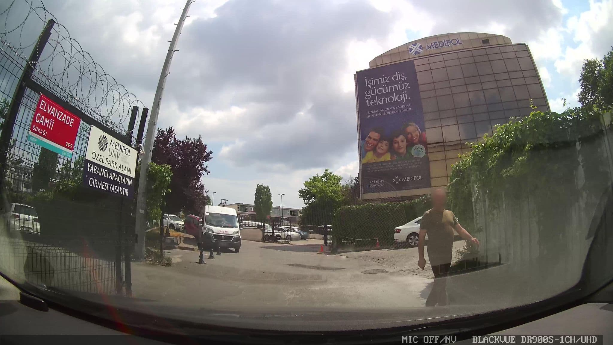Street view near Coffee CIBALI & ISTANBUL, Eminönü — © asturksever (CC BY-SA · Mapillary)