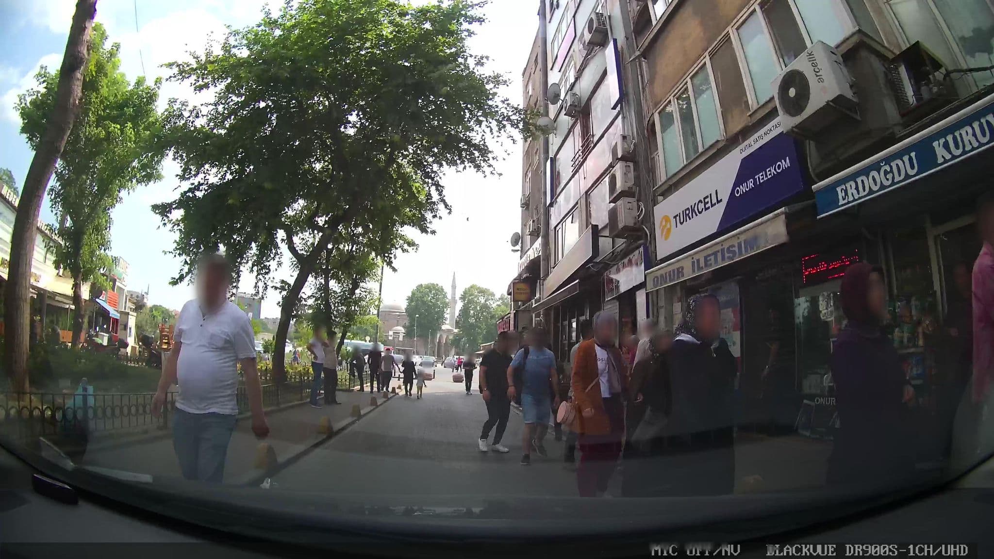 Street view near White Residance, Istanbul — © asturksever (CC BY-SA · Mapillary)