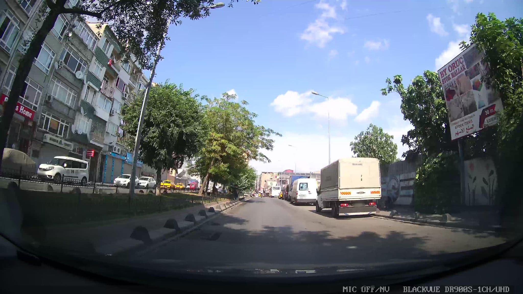 Street view near Avlonya, Istanbul — © asturksever (CC BY-SA · Mapillary)