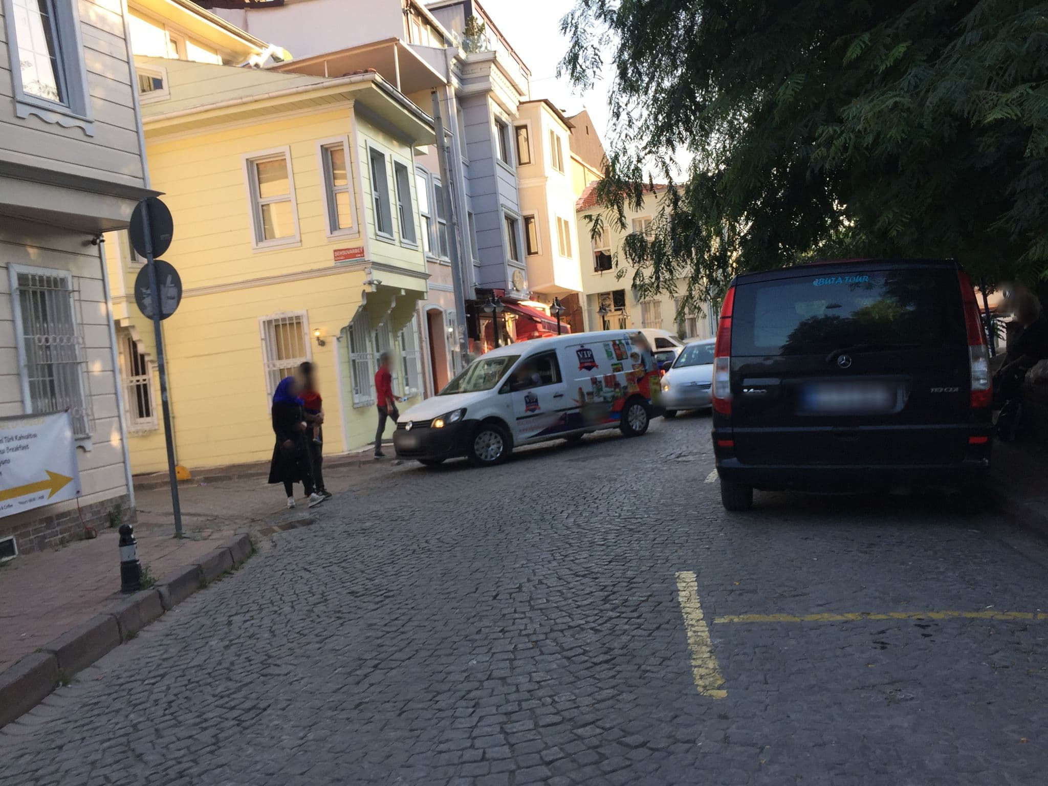 Street view near Sultananhmet Suites Sapphire, Sultanahmet — © sessiznotalar (CC BY-SA · Mapillary)