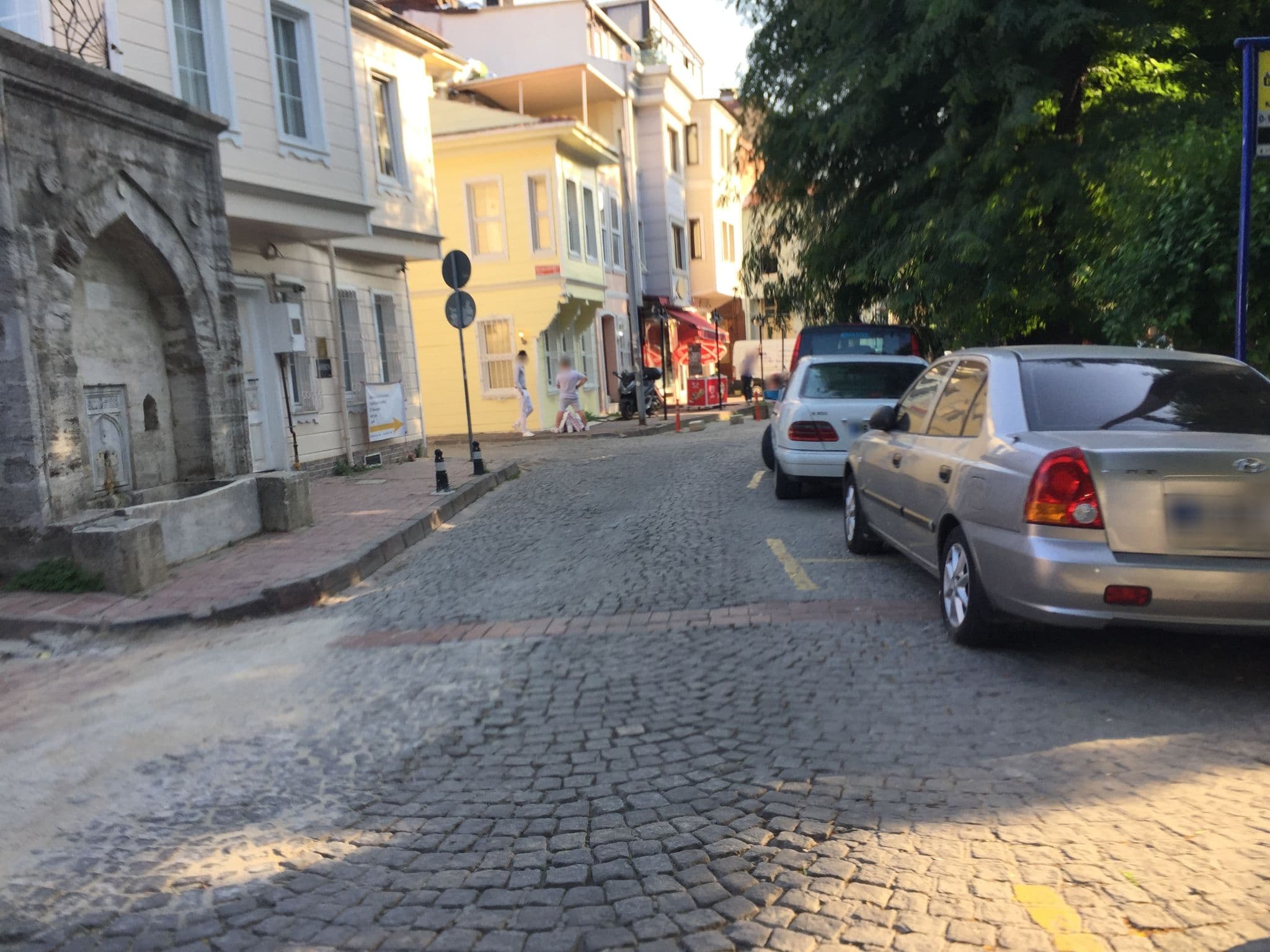 Street view near Story House Istanbul, Sultanahmet — © sessiznotalar (CC BY-SA · Mapillary)