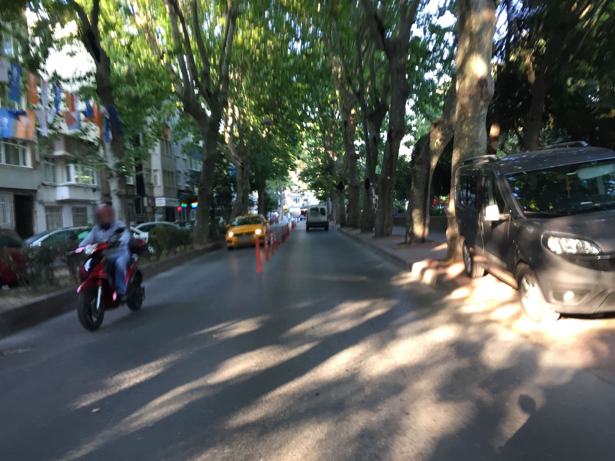 Street view near Kadirga Park Suites, Sultanahmet — © sessiznotalar (CC BY-SA · Mapillary)