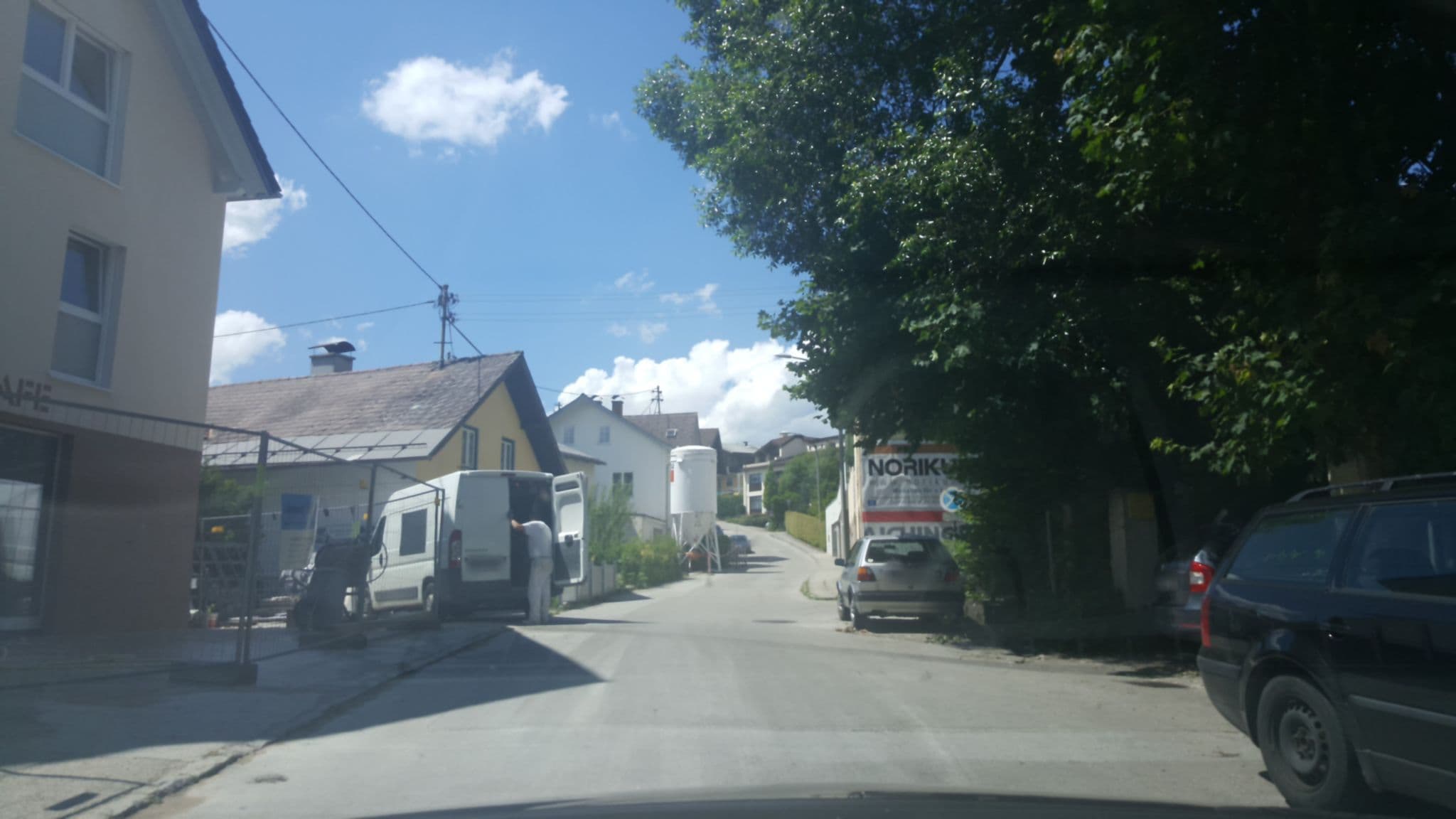 Street view near Hotel Sailer, Seewalchen — © manuek (CC BY-SA · Mapillary)