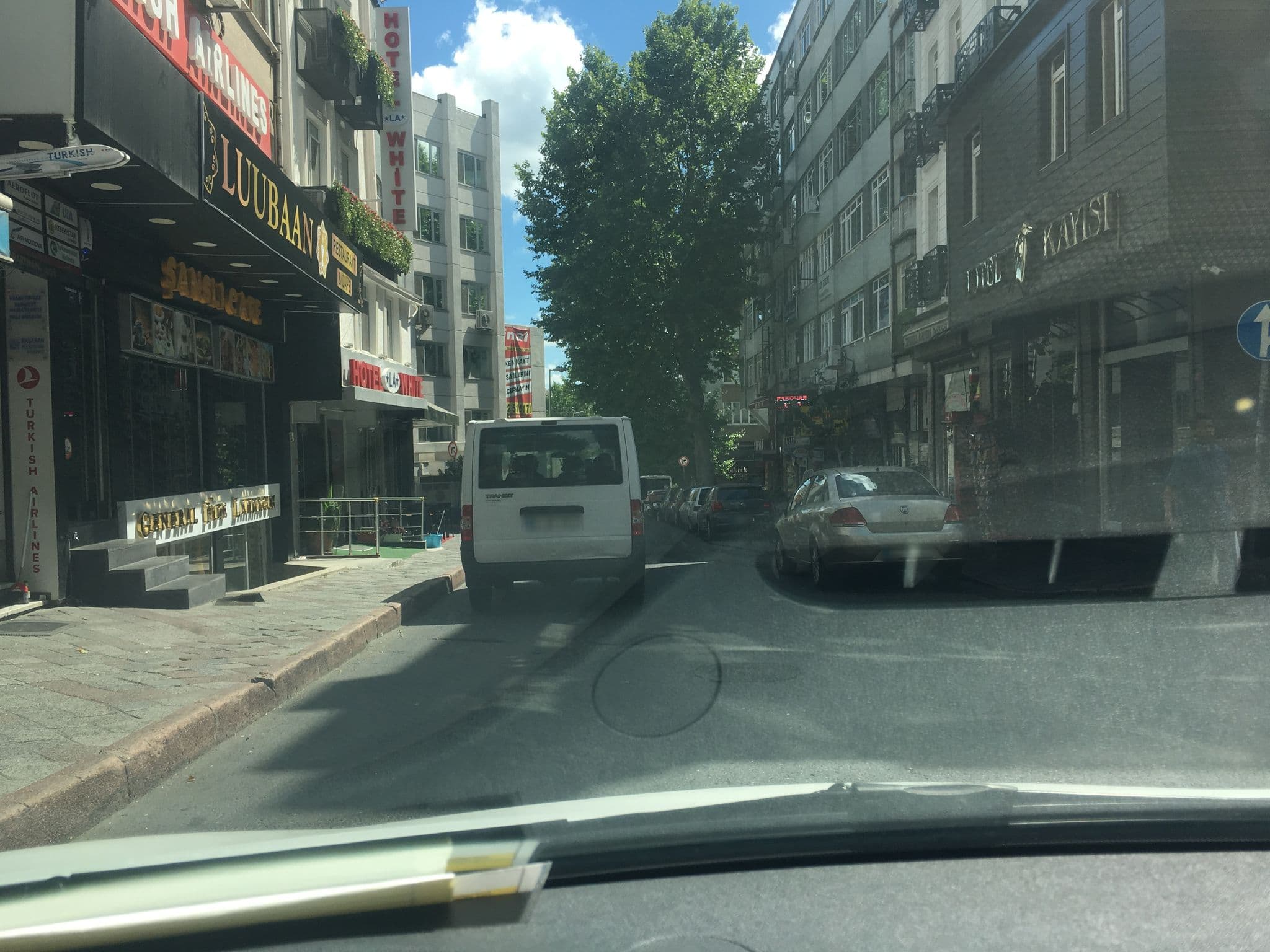 Street view near Kayisi Hotel, Istanbul — © myusufuyan (CC BY-SA · Mapillary)