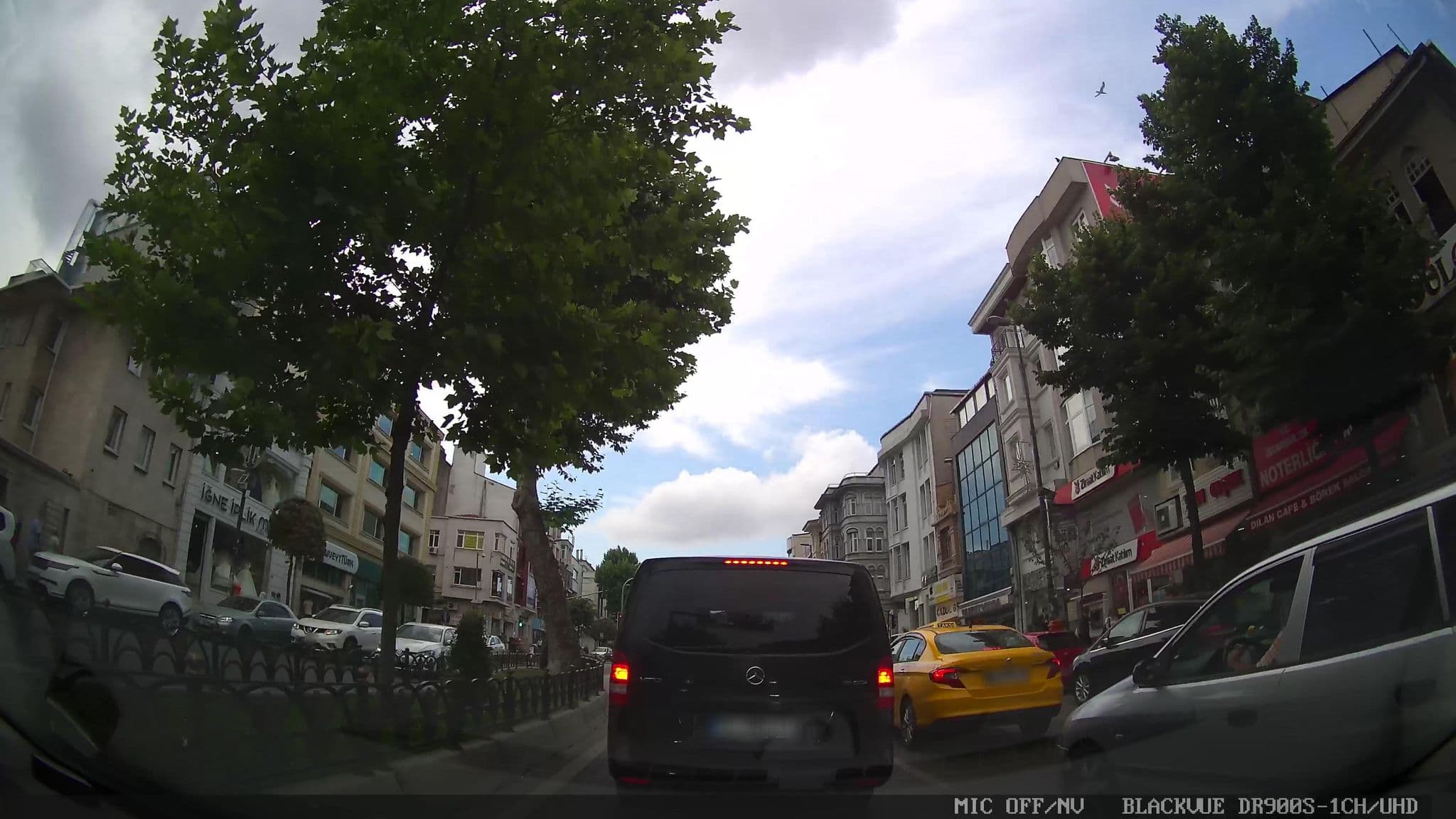 Street view near Room 207, Istanbul — © asturksever (CC BY-SA · Mapillary)