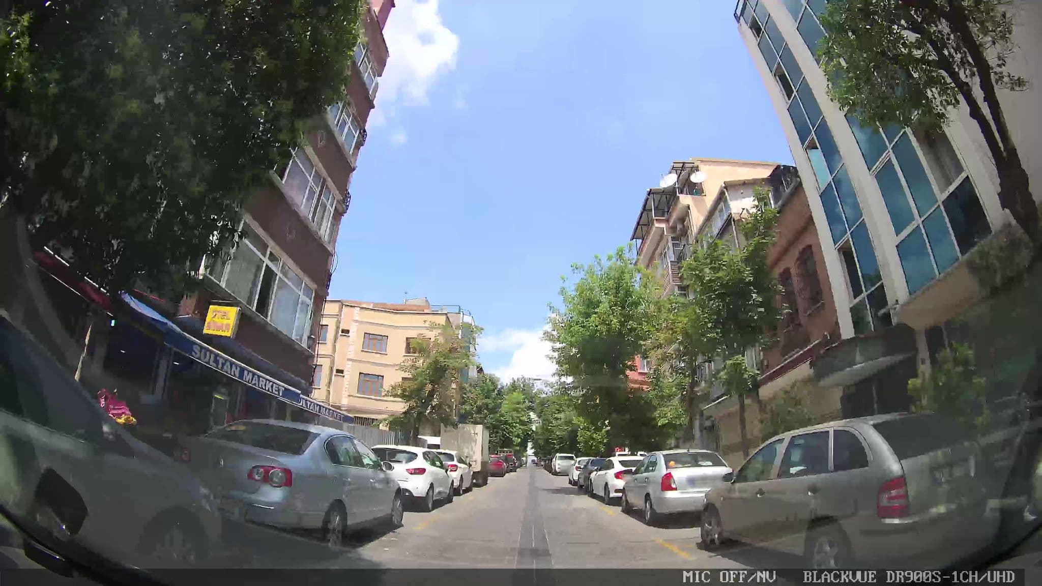 Street view near Doctors Group Hostel, Istanbul — © asturksever (CC BY-SA · Mapillary)