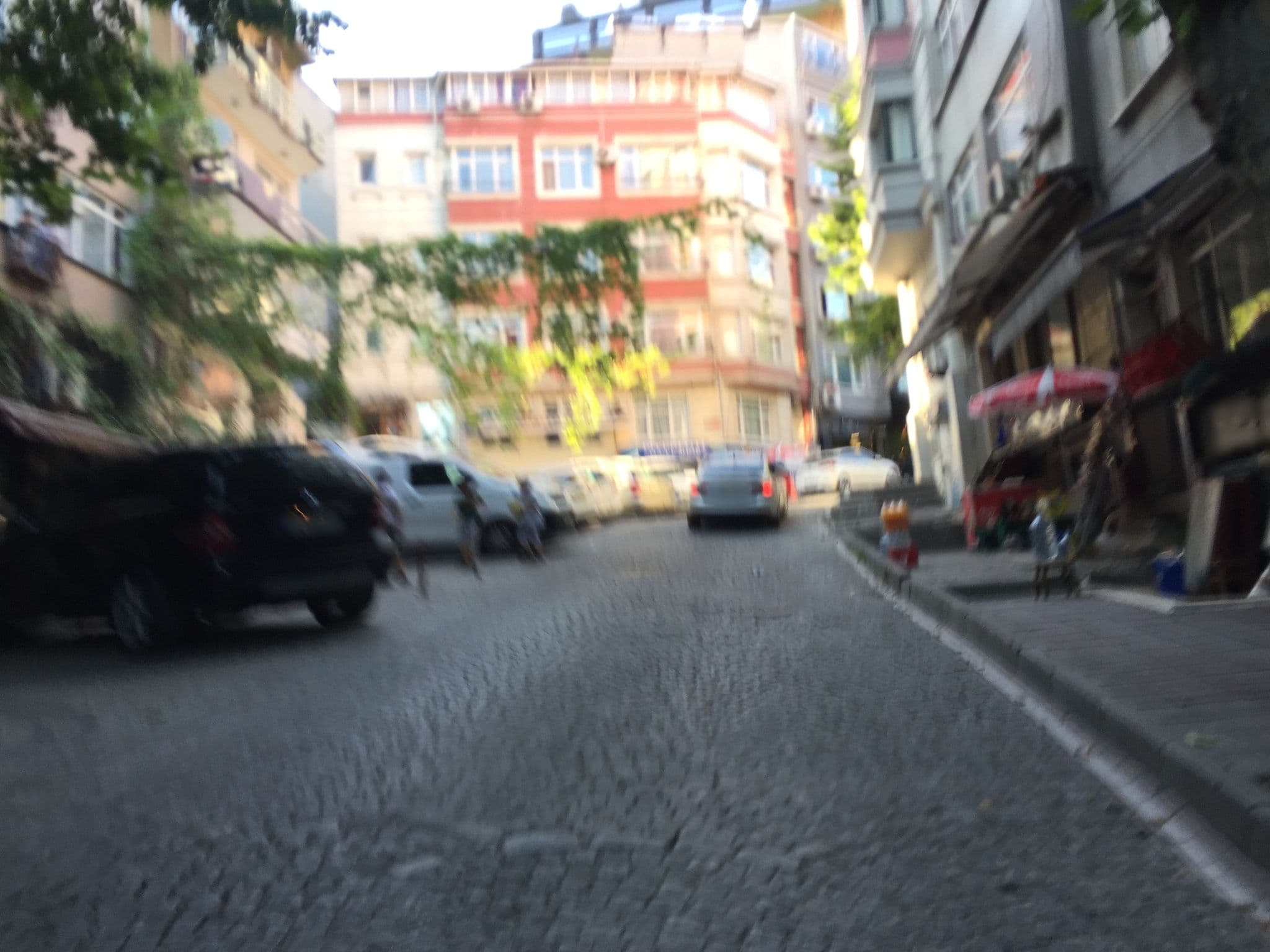 Street view near Serdivan Hotel, Sultanahmet — © sessiznotalar (CC BY-SA · Mapillary)