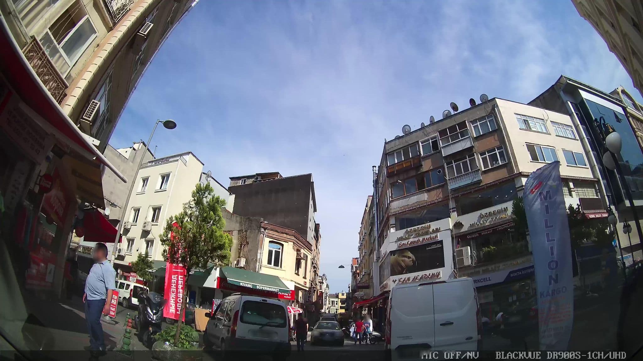 Street view near Alpinn Hotel Due, Istanbul — © asturksever (CC BY-SA · Mapillary)