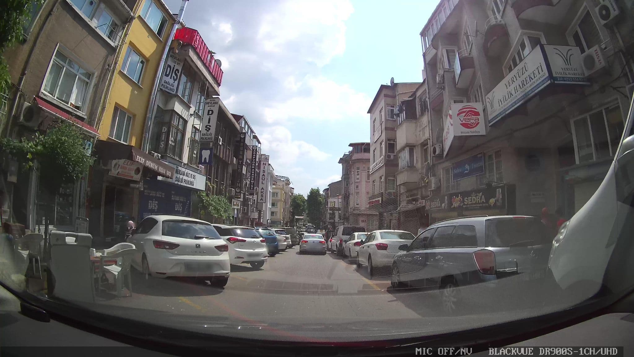 Street view near Defne Apart, Istanbul — © asturksever (CC BY-SA · Mapillary)