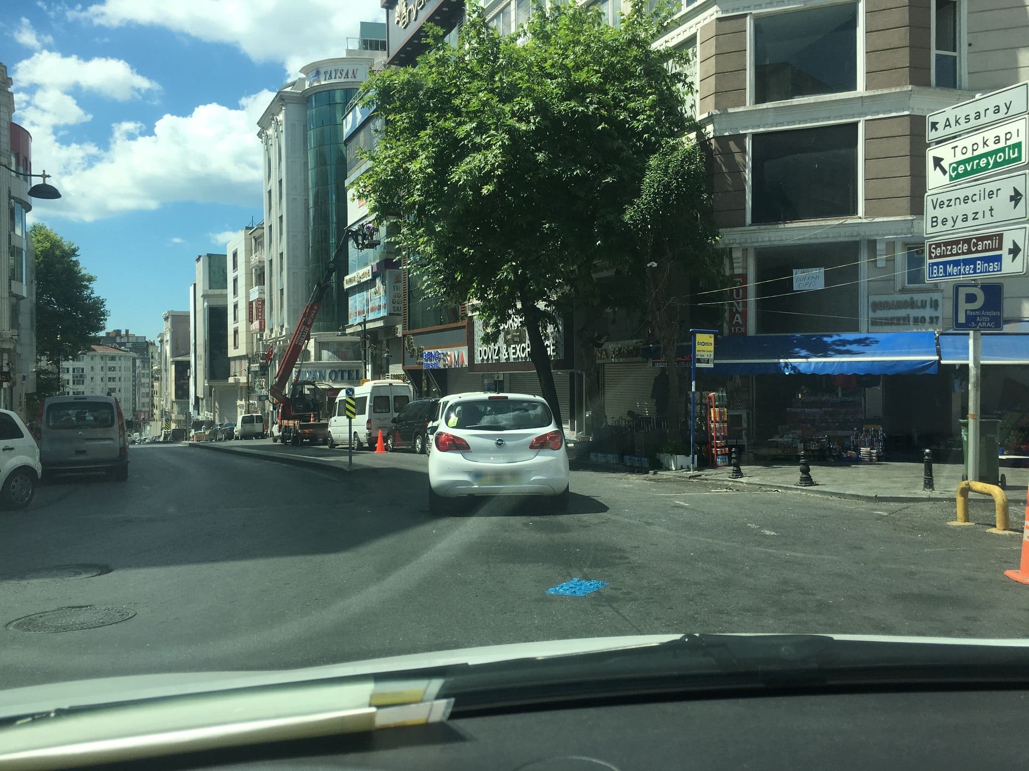 Street view near Laleli Gönen Hotel, Istanbul — © myusufuyan (CC BY-SA · Mapillary)