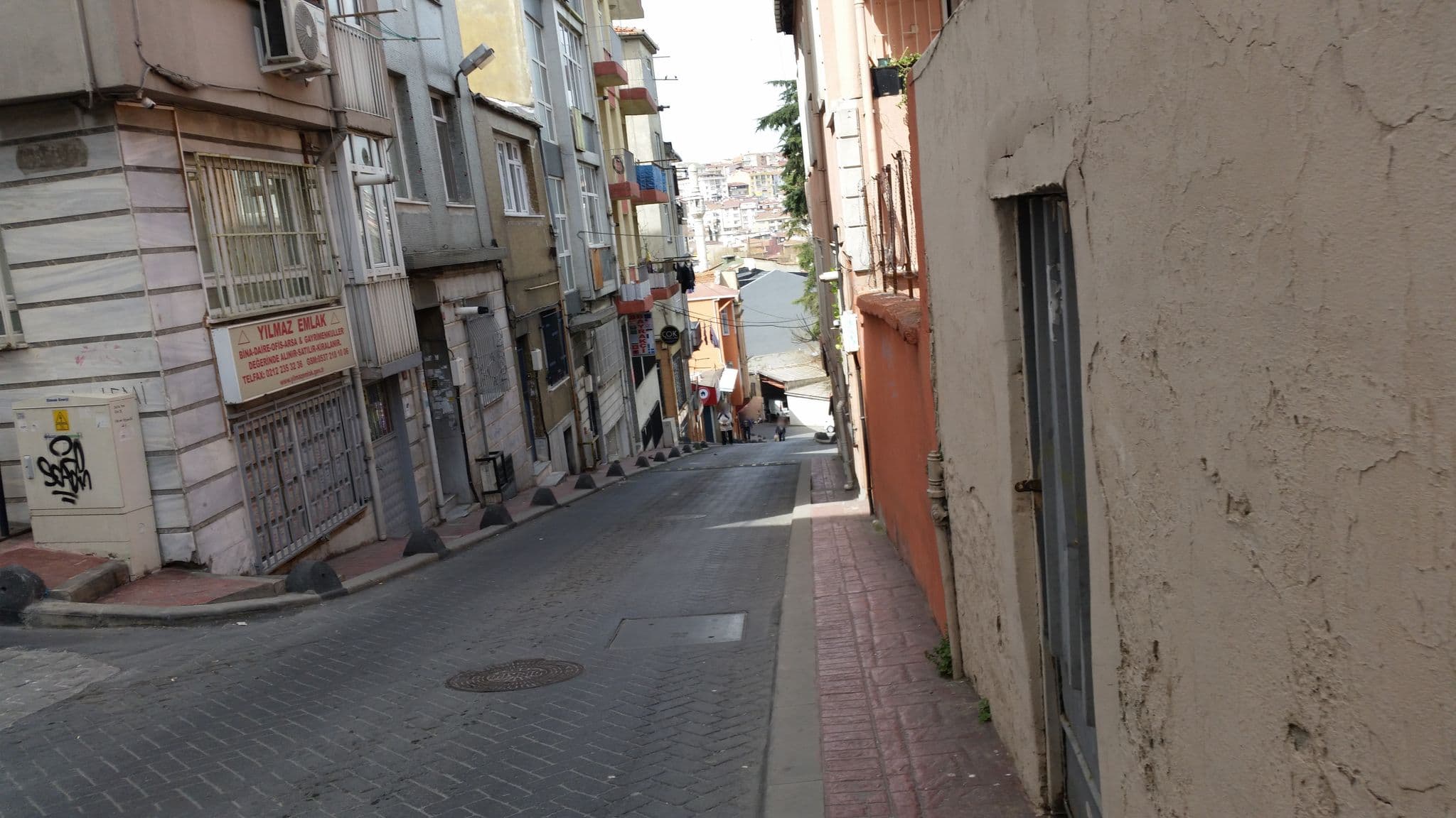 Street view near Rosato Suit Tepebaşı, Eminönü — © elgaard (CC BY-SA · Mapillary)