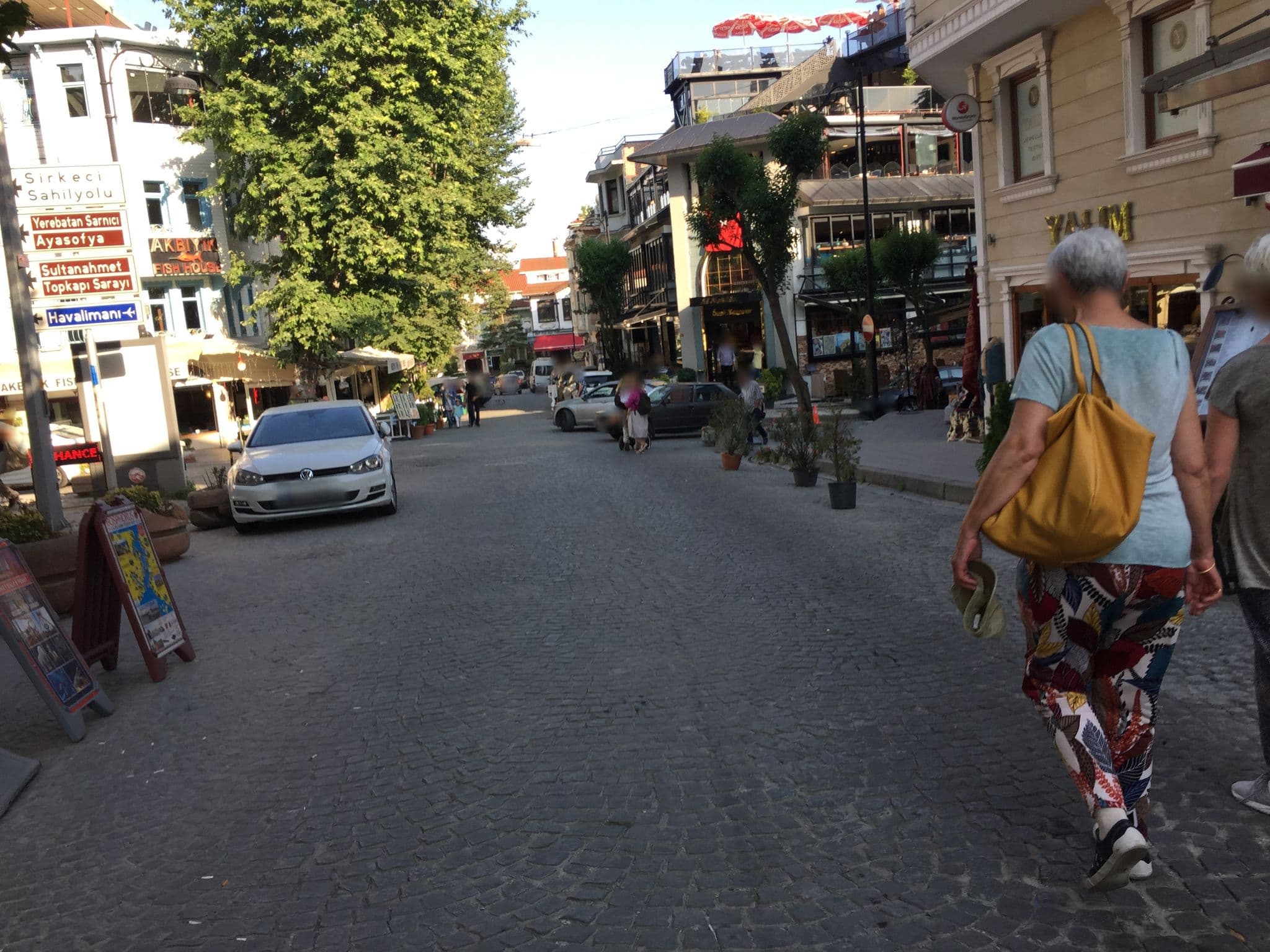 Street view near Apple Tree Otel İstanbul, Sultanahmet — © sessiznotalar (CC BY-SA · Mapillary)