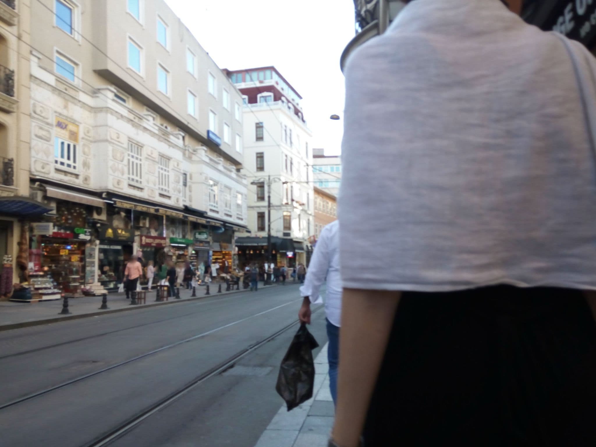 Street view near Sirkeci Konak Hotel, Eminönü — © mapfool (CC BY-SA · Mapillary)