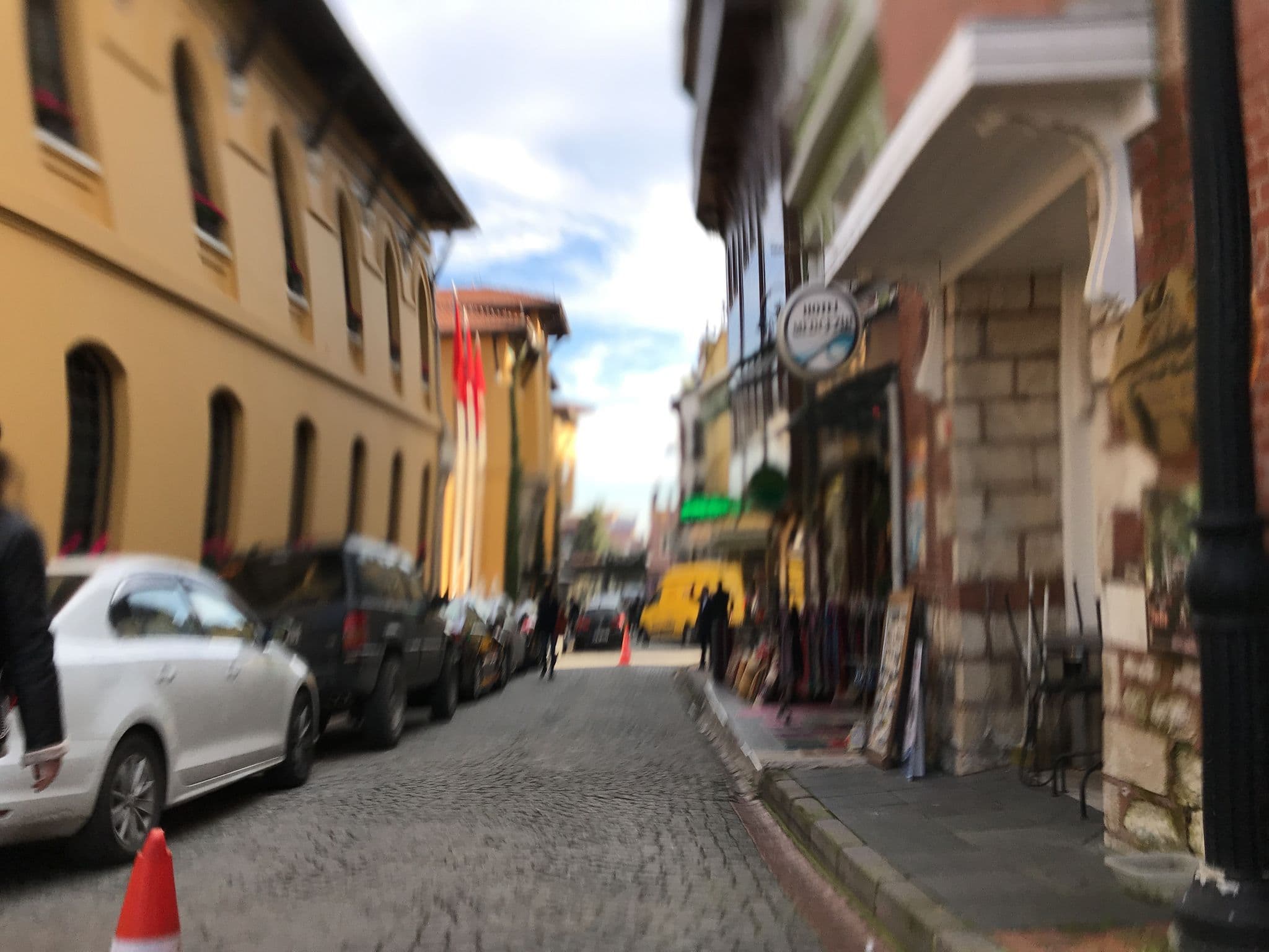 Street view near Hilton Otel, Sultanahmet — © asturksever (CC BY-SA · Mapillary)