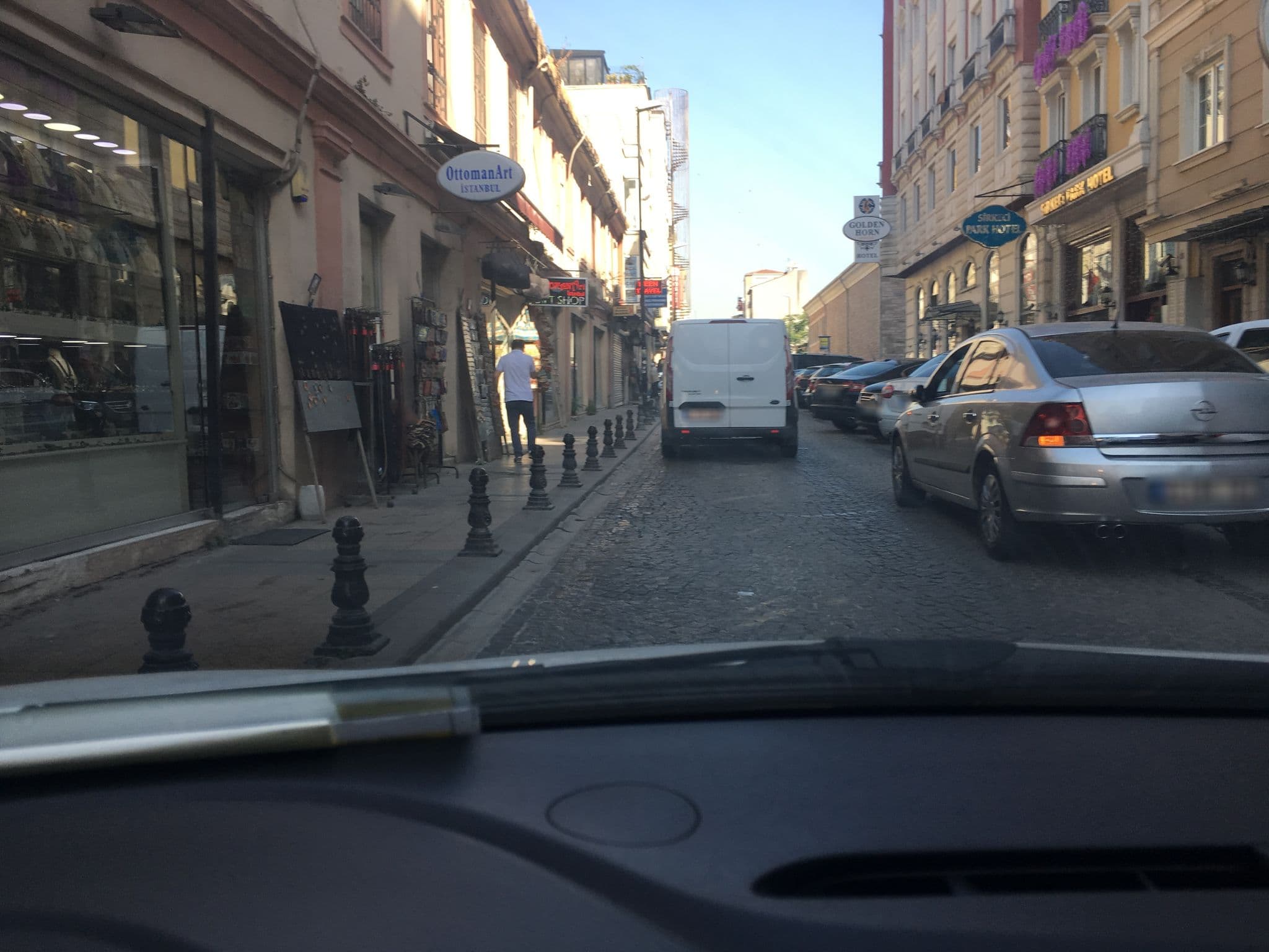 Street view near Byotell, Eminönü — © myusufuyan (CC BY-SA · Mapillary)
