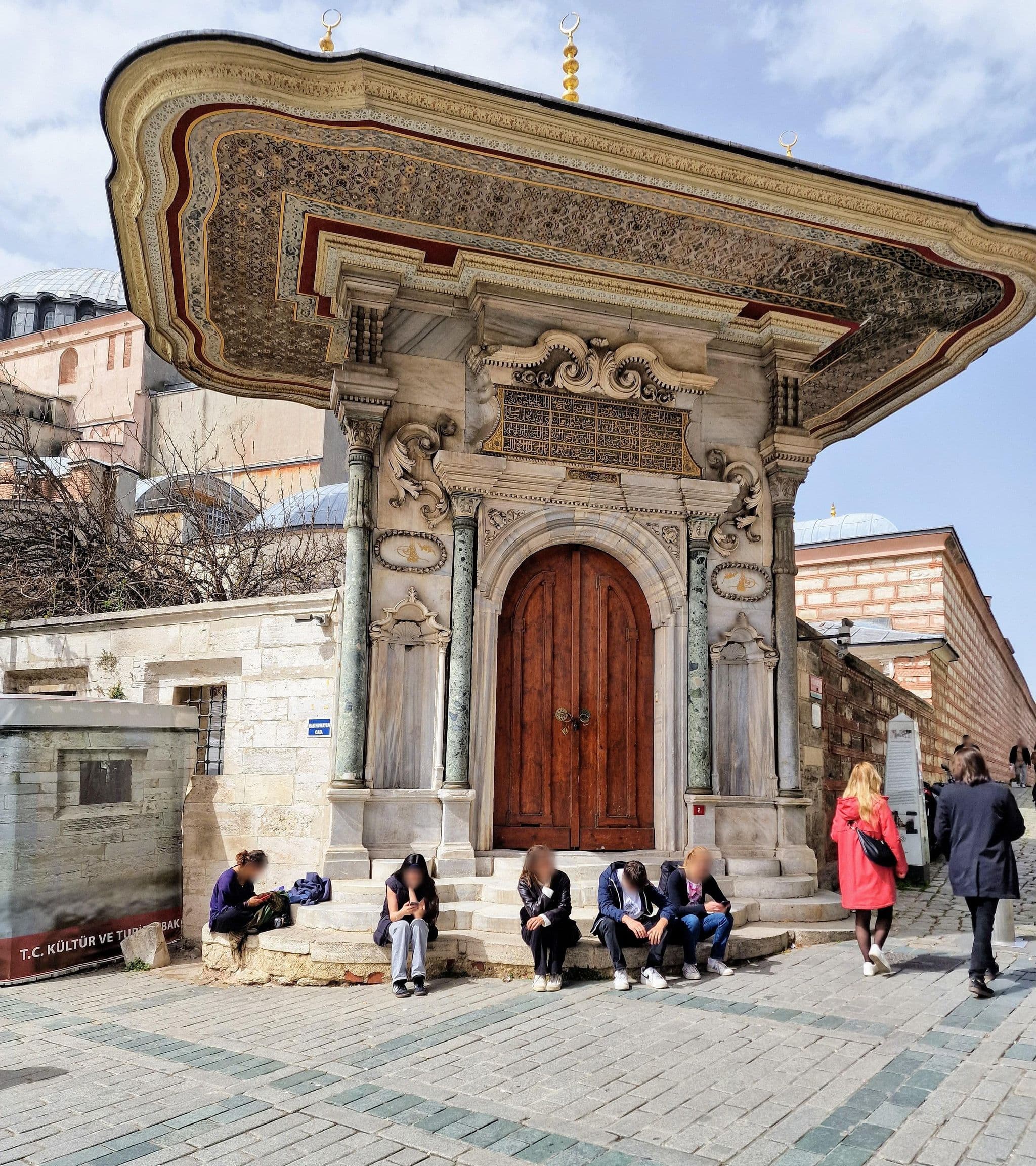 Street view near Konak Center Apts, Sultanahmet — © km2bp (CC BY-SA · Mapillary)