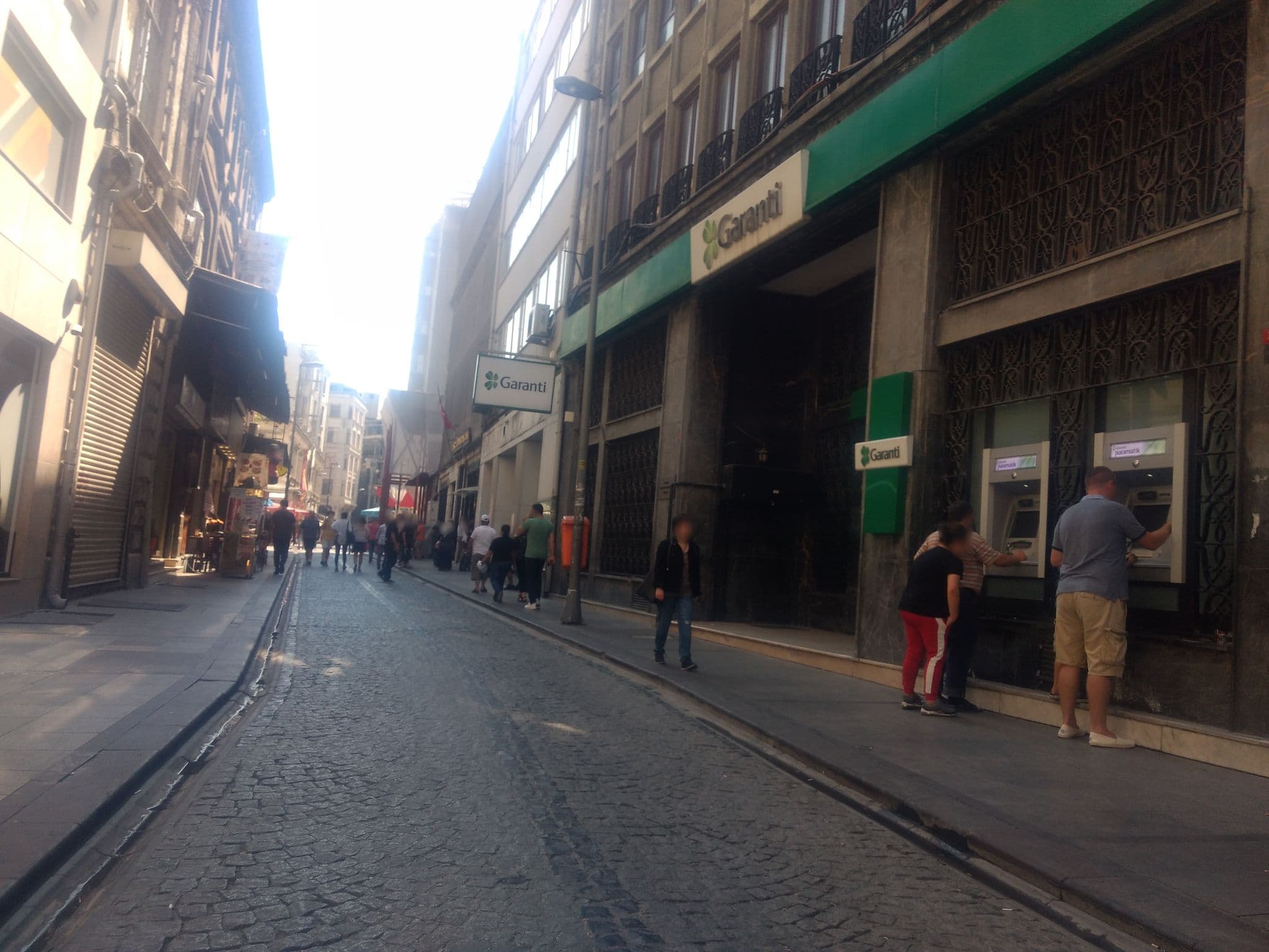 Street view near Cronton Design Hotel, Eminönü — © mapeadora (CC BY-SA · Mapillary)