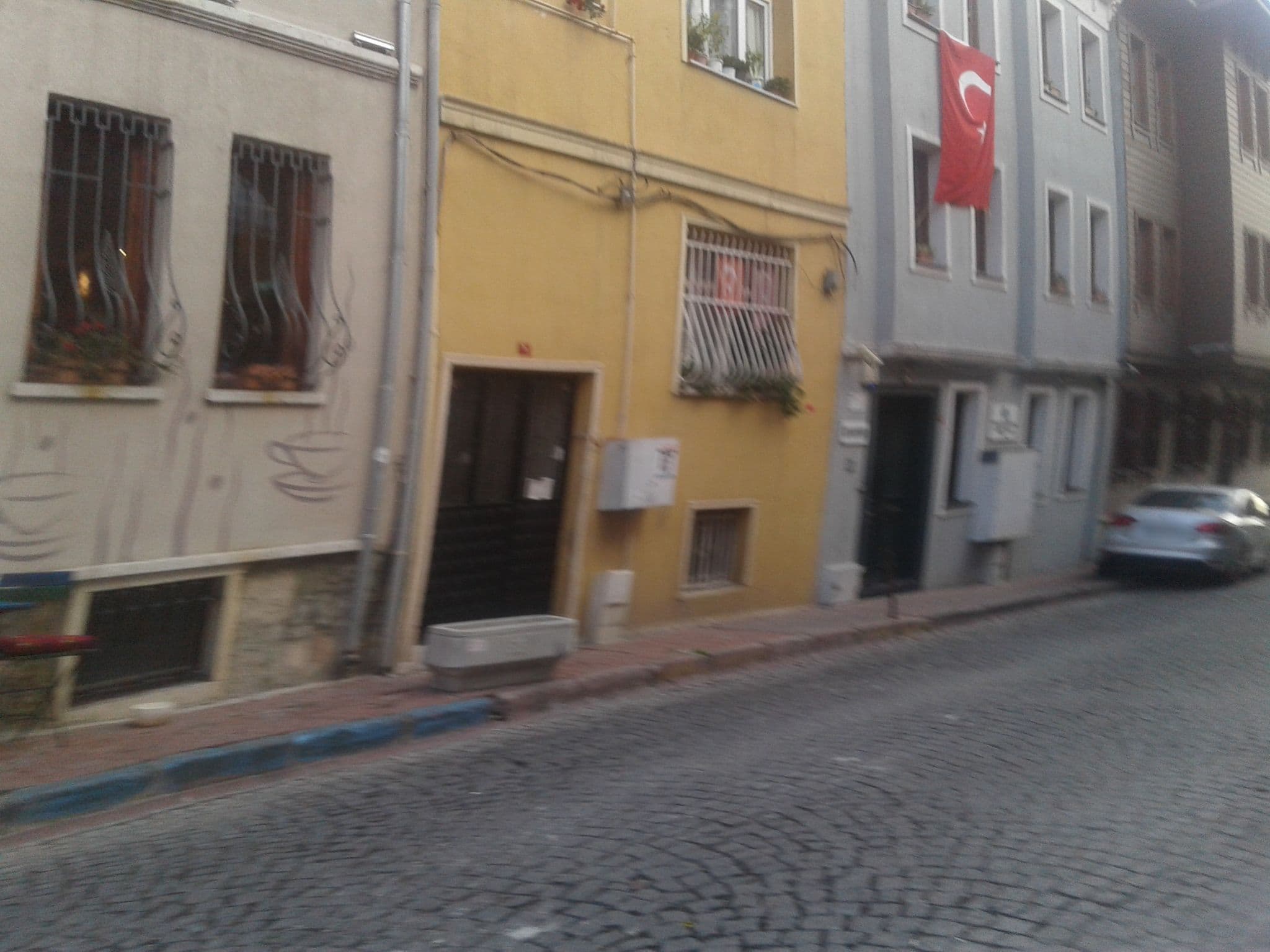 Street view near Masal Apart Hotel, Sultanahmet — © hemengul (CC BY-SA · Mapillary)