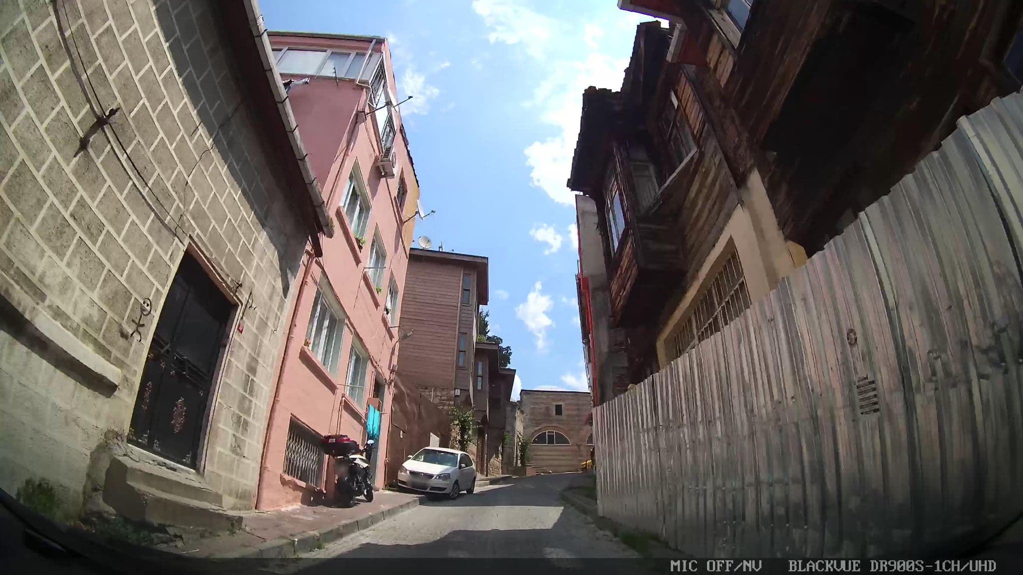 Street view near Emirhan Inn Apartments, Sultanahmet — © asturksever (CC BY-SA · Mapillary)