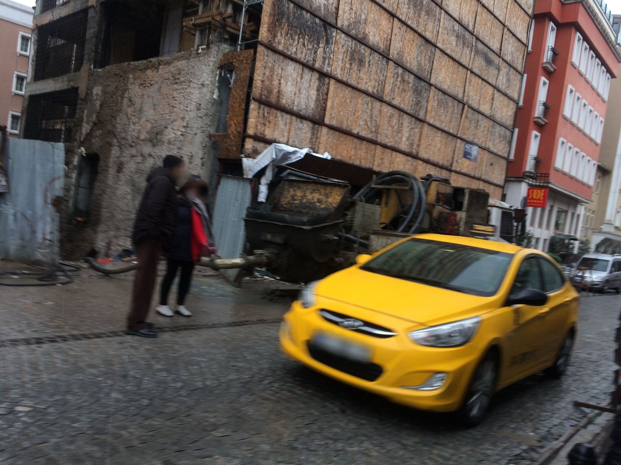Street view near Sultanahmet Raymond Hotel, Eminönü — © iraa (CC BY-SA · Mapillary)