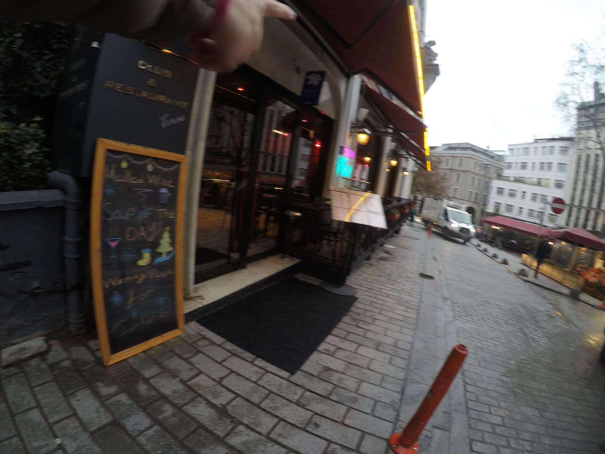 Street view near Khai Hotel, Eminönü — © chrisbeddow (CC BY-SA · Mapillary)