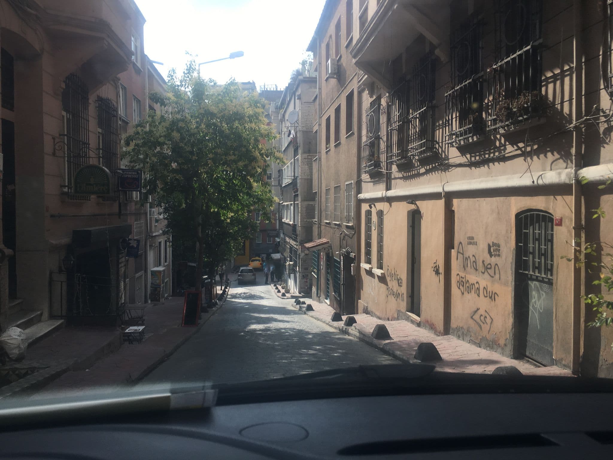 Street view near bizim guzal hoteL, Eminönü — © myusufuyan (CC BY-SA · Mapillary)