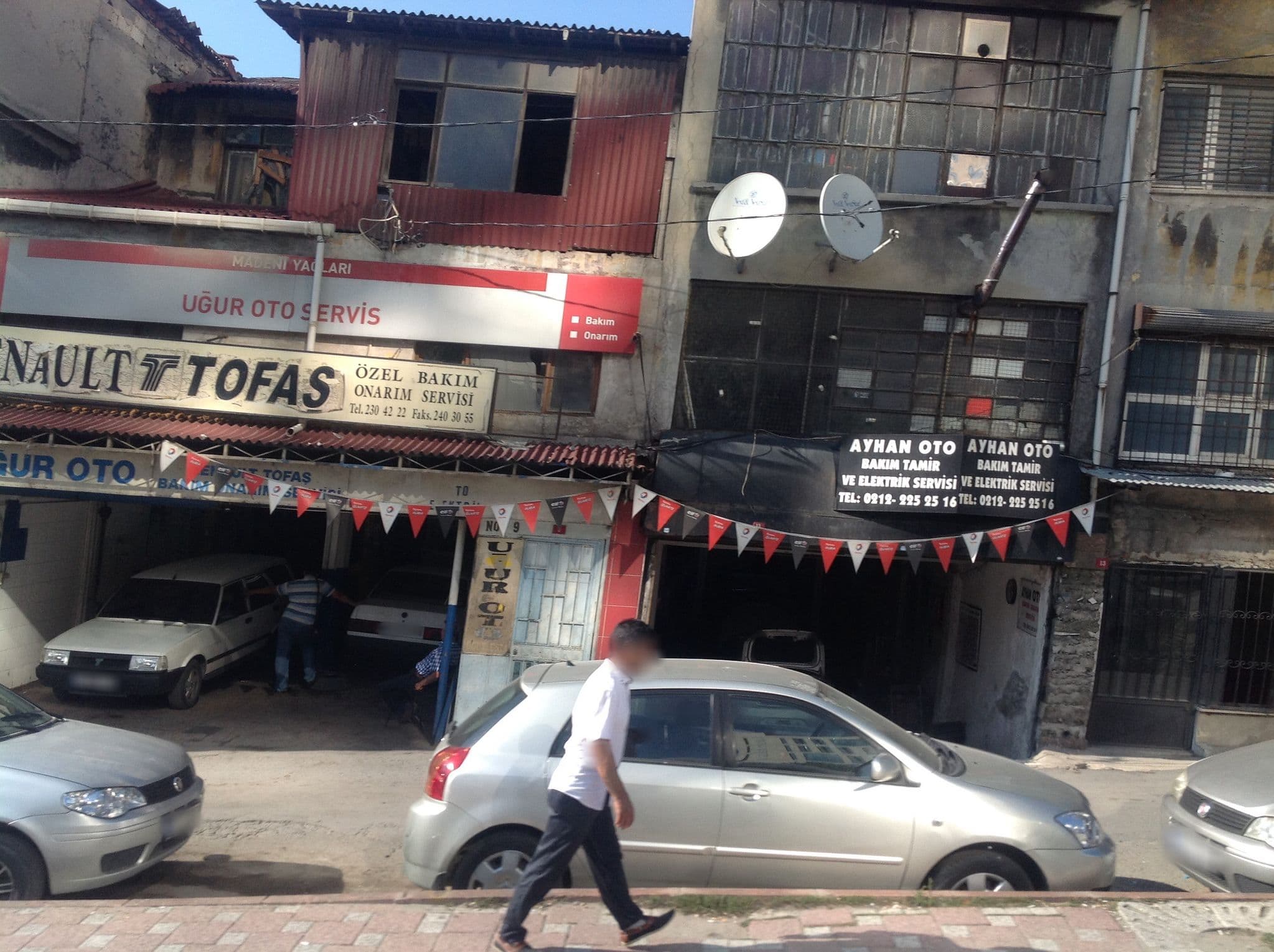 Street view near MONTAGNAHERA HOTEL, Şişli — © omarsansi (CC BY-SA · Mapillary)