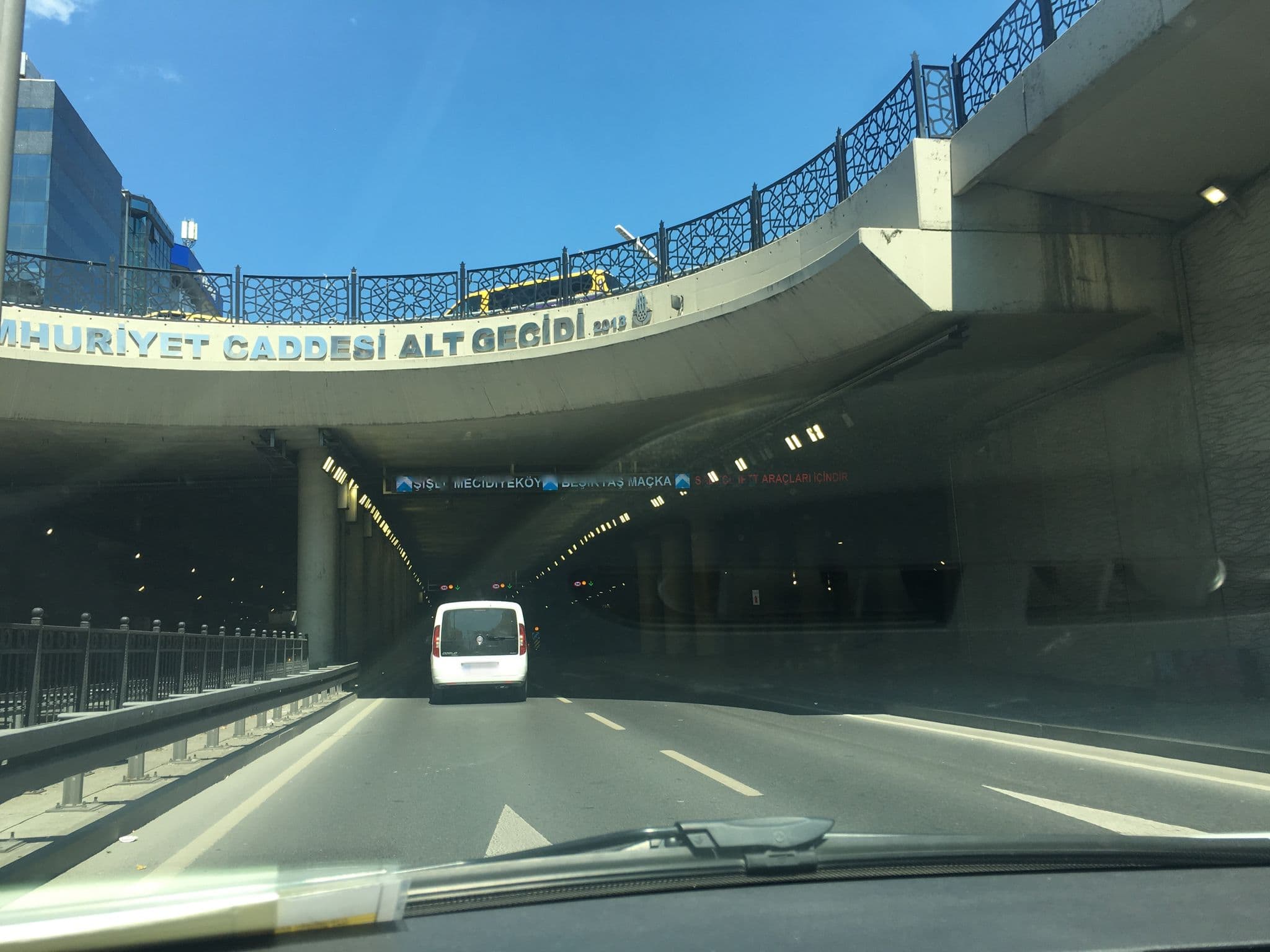Street view near Hot Suites Room 228, Eminönü — © myusufuyan (CC BY-SA · Mapillary)