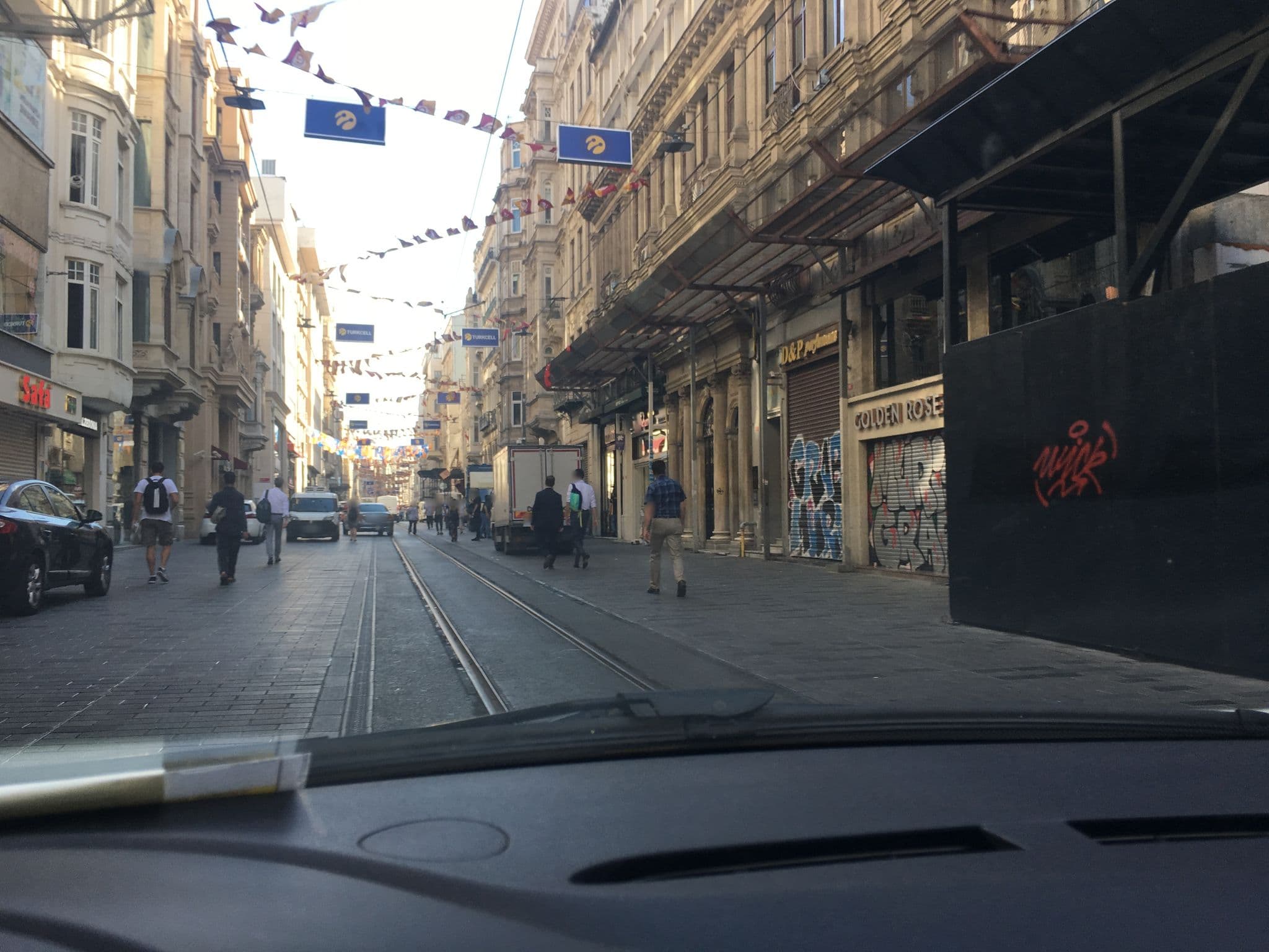 Street view near Richmond Hotel Teras, Eminönü — © myusufuyan (CC BY-SA · Mapillary)