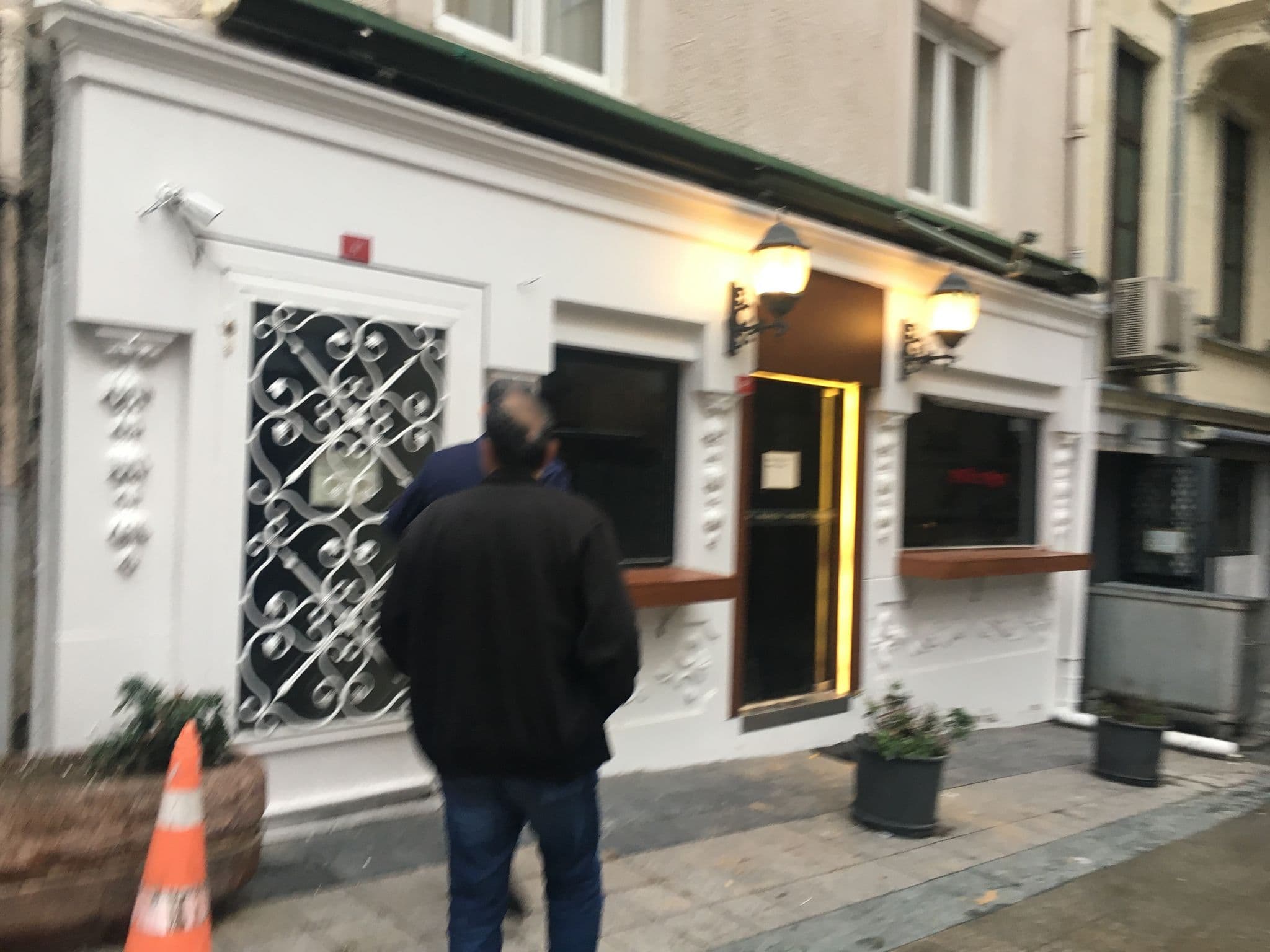 Street view near palazzo donizetti sales office, Eminönü — © passantsharif (CC BY-SA · Mapillary)