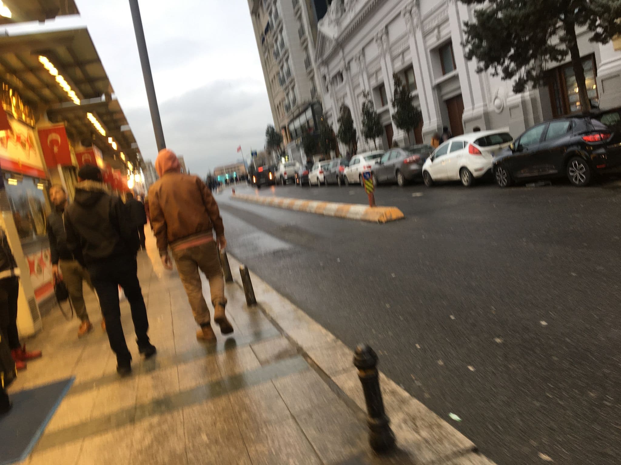 Street view near Keban Hotel, Eminönü — © khrystyna (CC BY-SA · Mapillary)