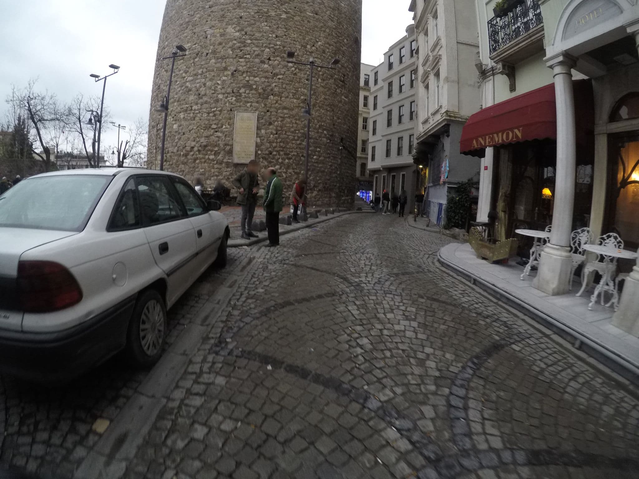 Street view near Salvotore Suit Butiq Hotel, Eminönü — © chrisbeddow (CC BY-SA · Mapillary)