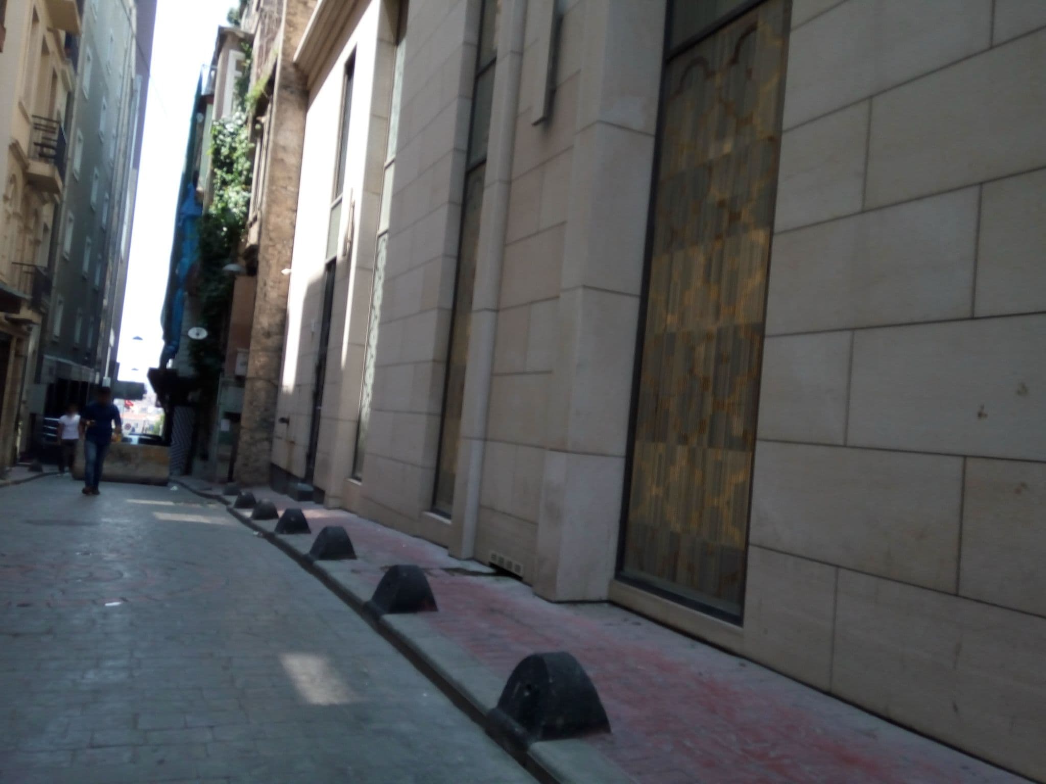 Street view near Chillout Hostel & Cafe, Eminönü — © mapfool (CC BY-SA · Mapillary)