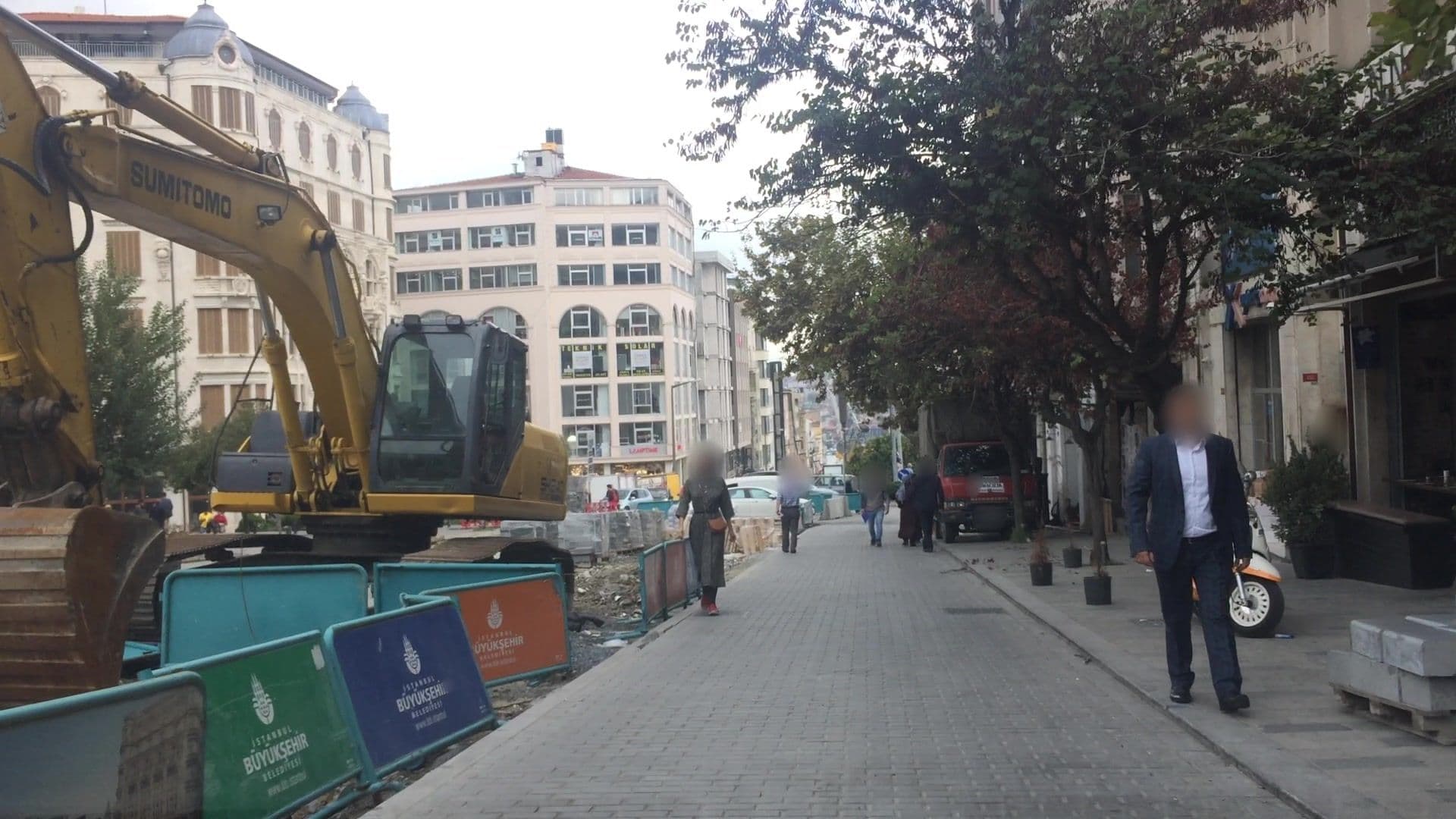 Street view near Contınental Tünel Front Office, Eminönü — © lvl5 (CC BY-SA · Mapillary)