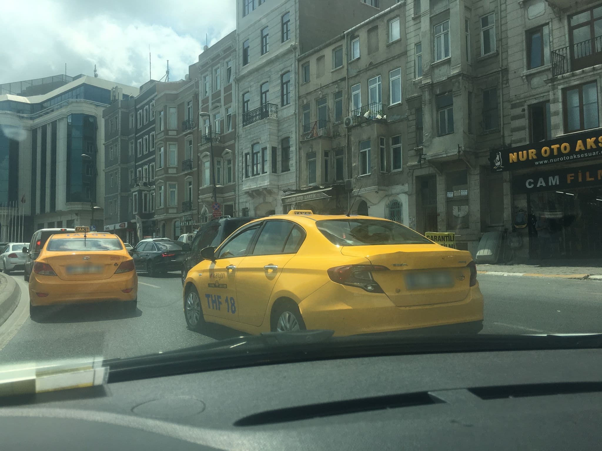 Street view near Taksim Heavenist Hotel, Eminönü — © myusufuyan (CC BY-SA · Mapillary)