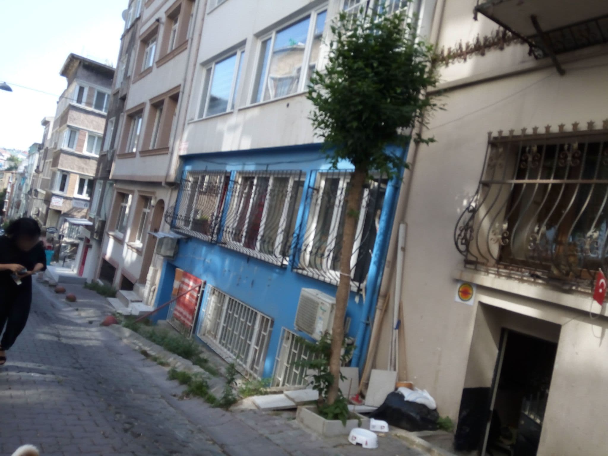 Street view near Beyoglu Suites, Eminönü — © mapfool (CC BY-SA · Mapillary)