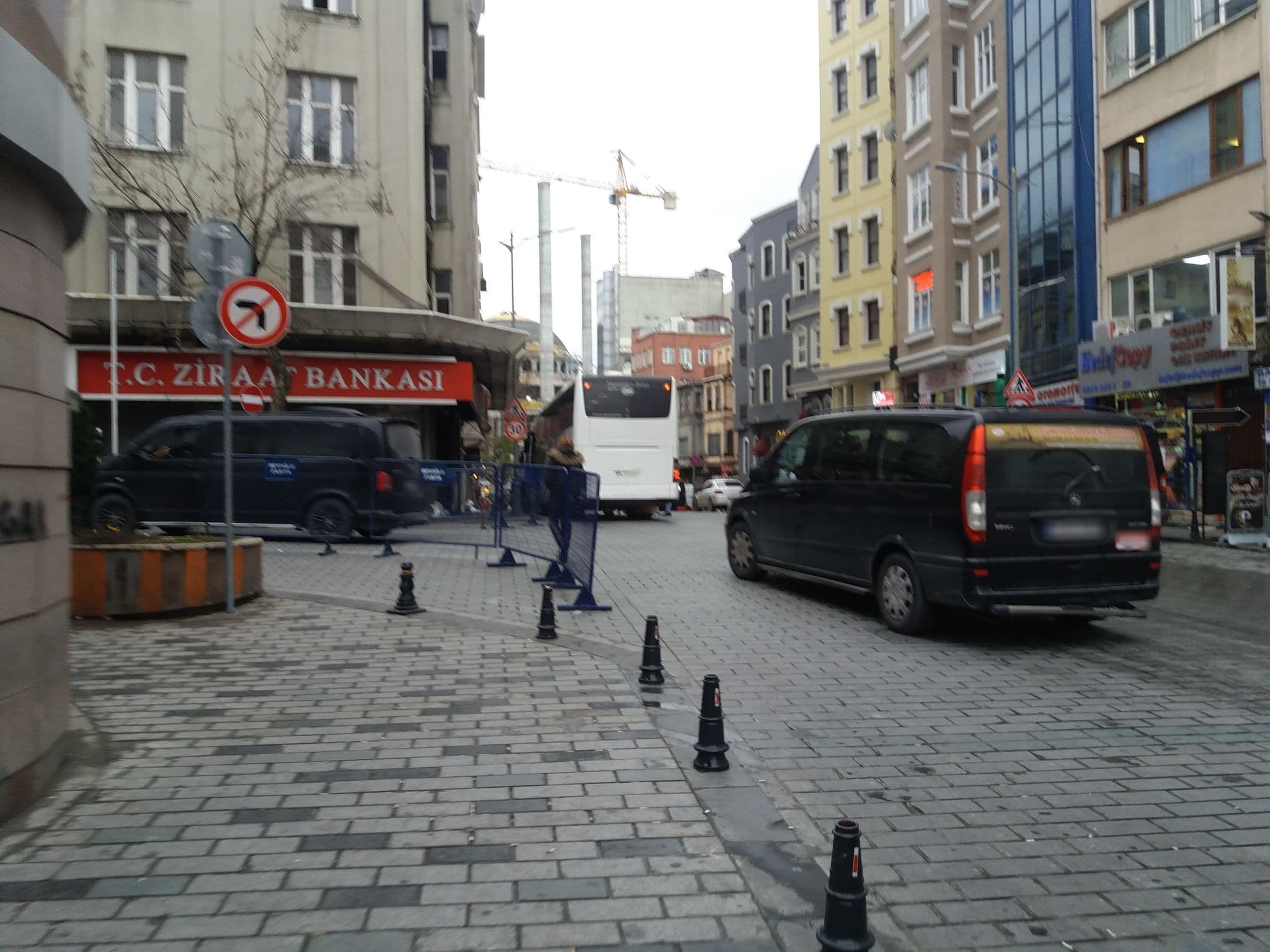 Street view near Hotel Roco Beyoglu, Şişli — © asturksever (CC BY-SA · Mapillary)