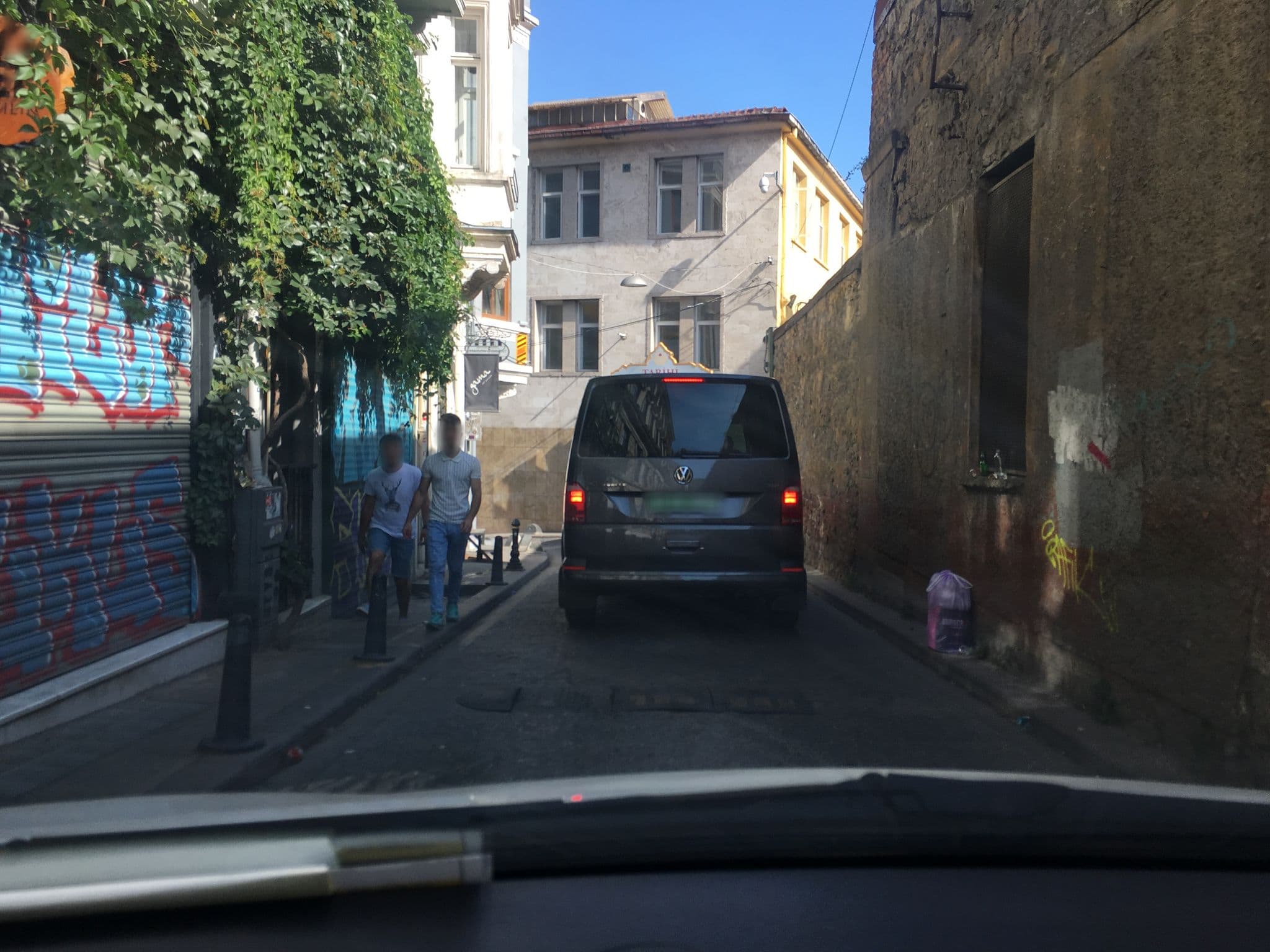 Street view near Hammam Suite, Eminönü — © myusufuyan (CC BY-SA · Mapillary)