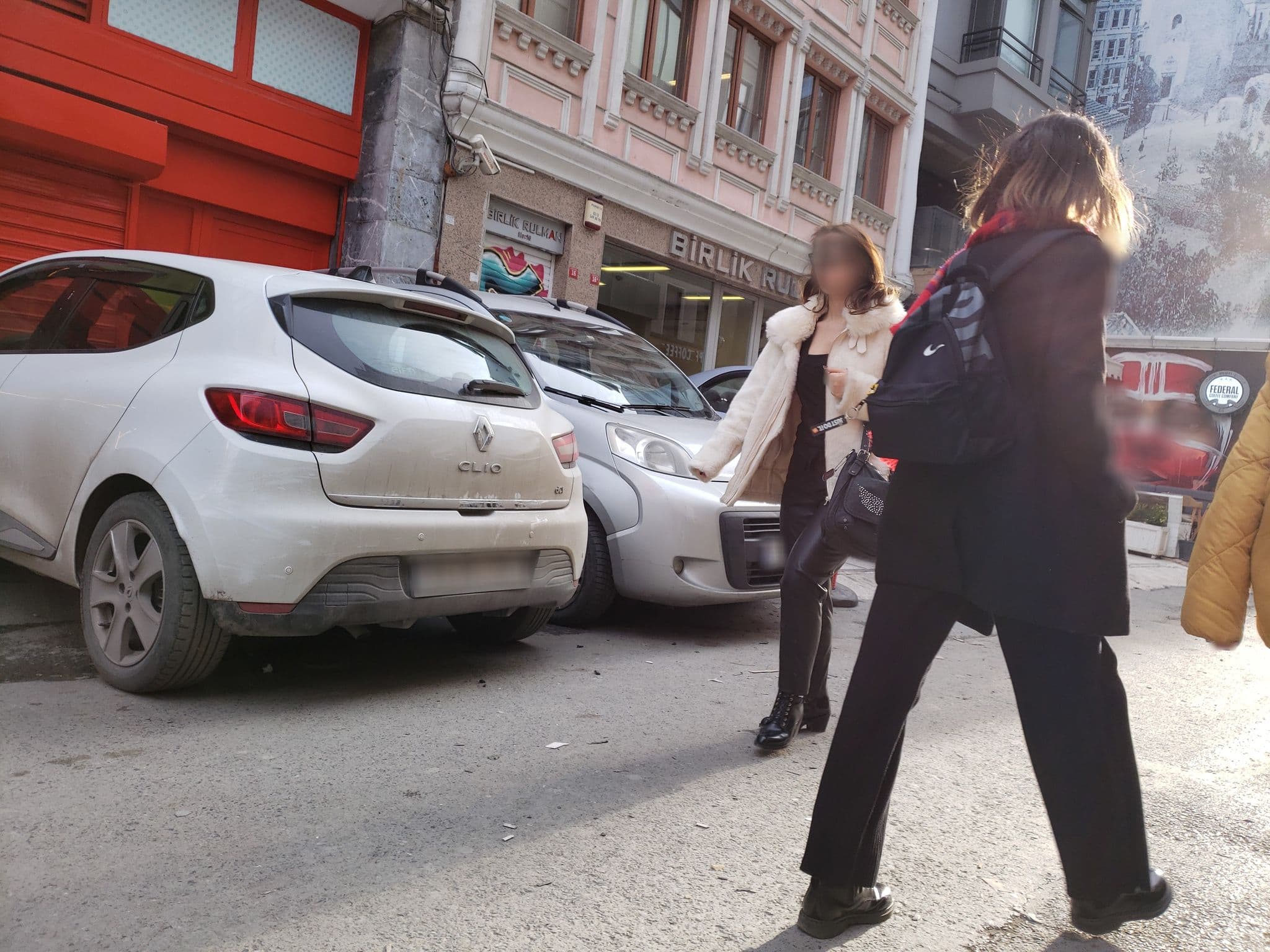 Street view near Cheers Porthouse, Eminönü — © mapfool (CC BY-SA · Mapillary)