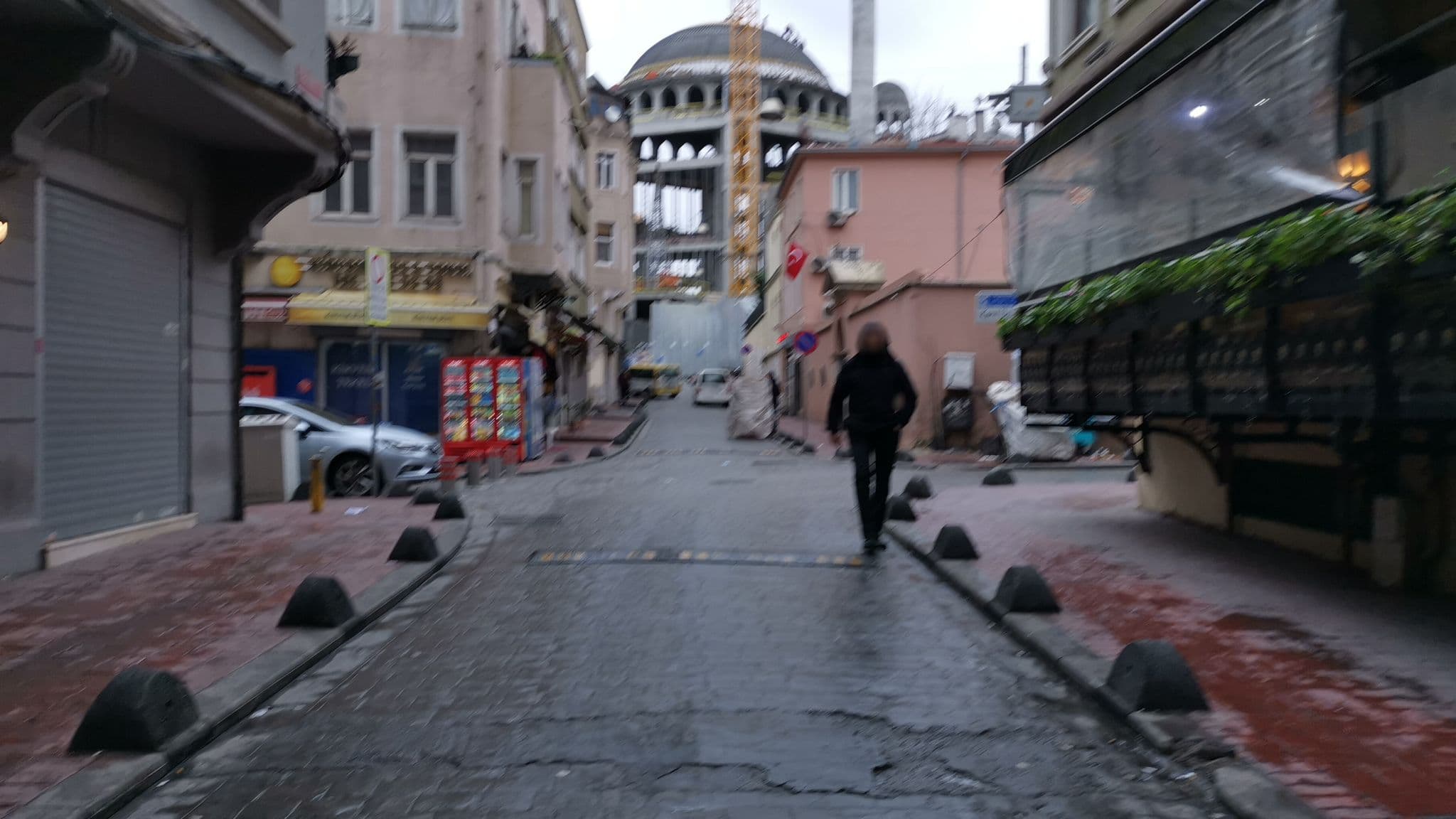 Street view near Antique Hotel, Eminönü — © asturksever (CC BY-SA · Mapillary)