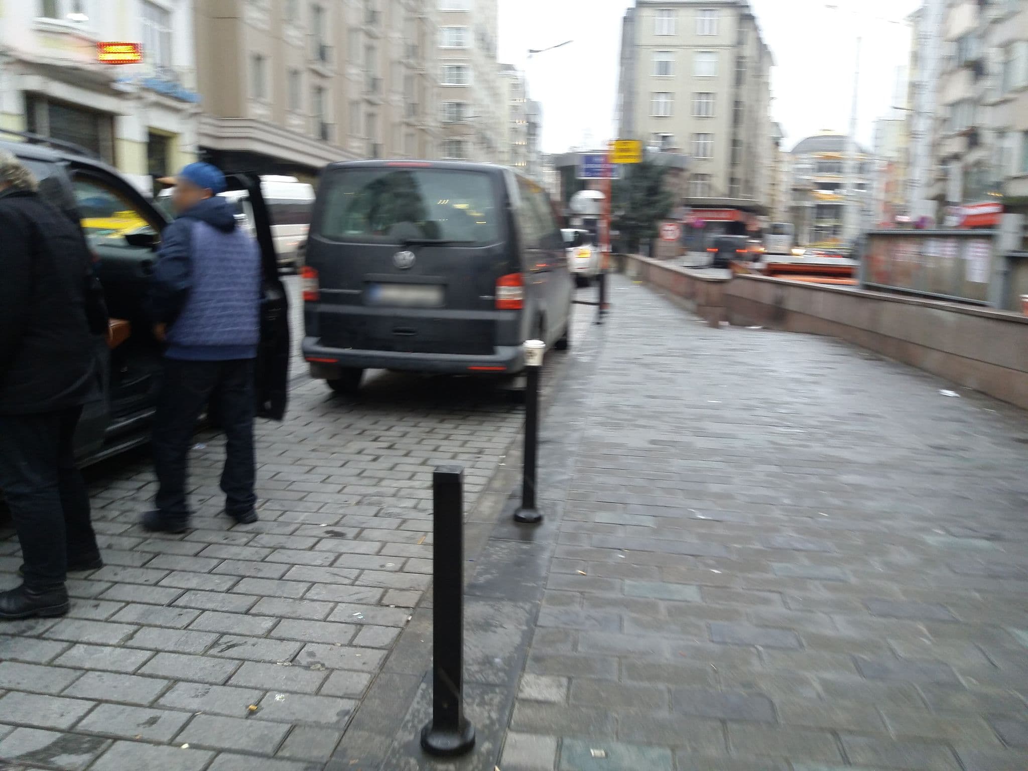 Street view near İnntel Hotel, Şişli — © asturksever (CC BY-SA · Mapillary)